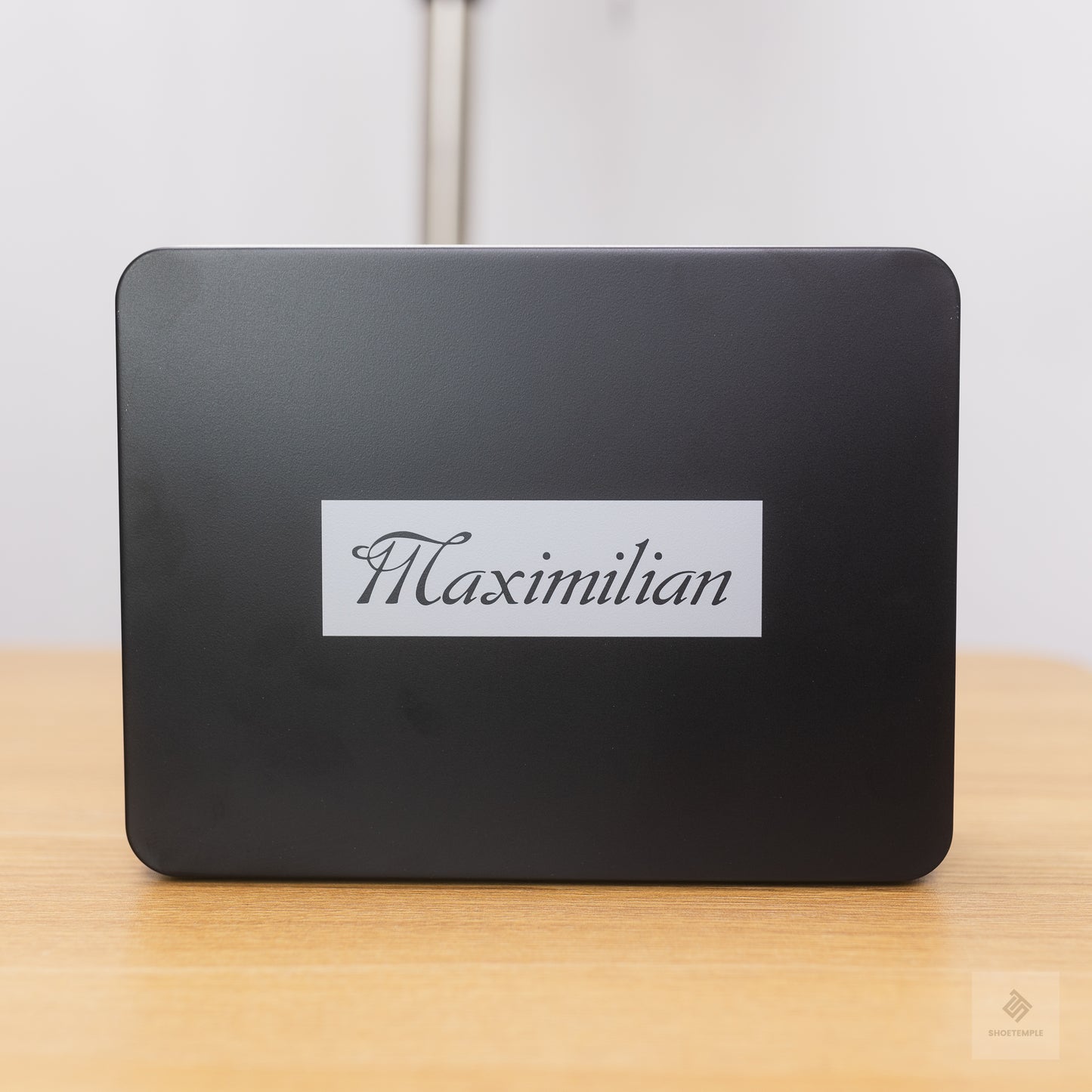 MAXIMILIAN Shoe Polish Kit 7 PC Leather Shoe Shining kit Care for Shoe Care and Cleaning.