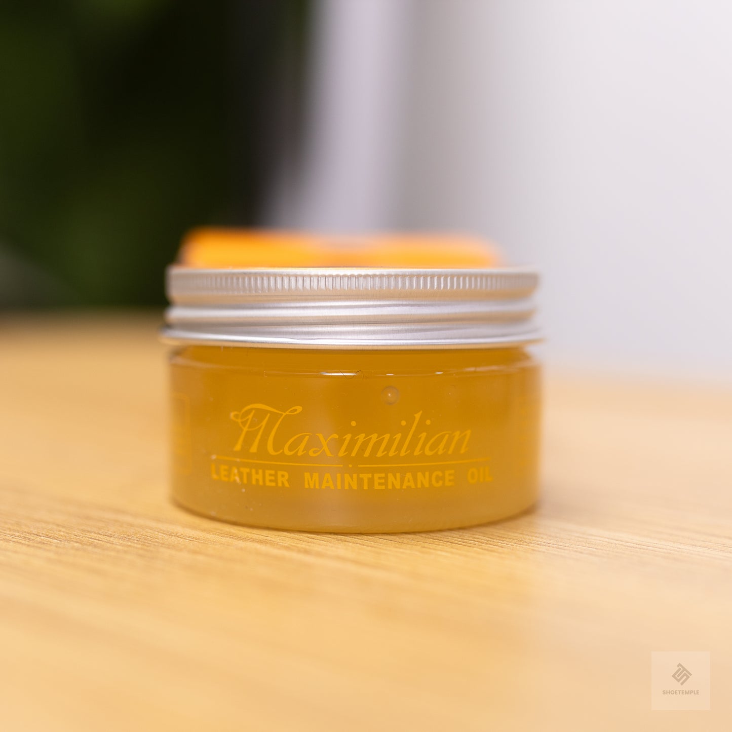 Maximillian Leather Maintenance Oils || Black, Neutral, Brown