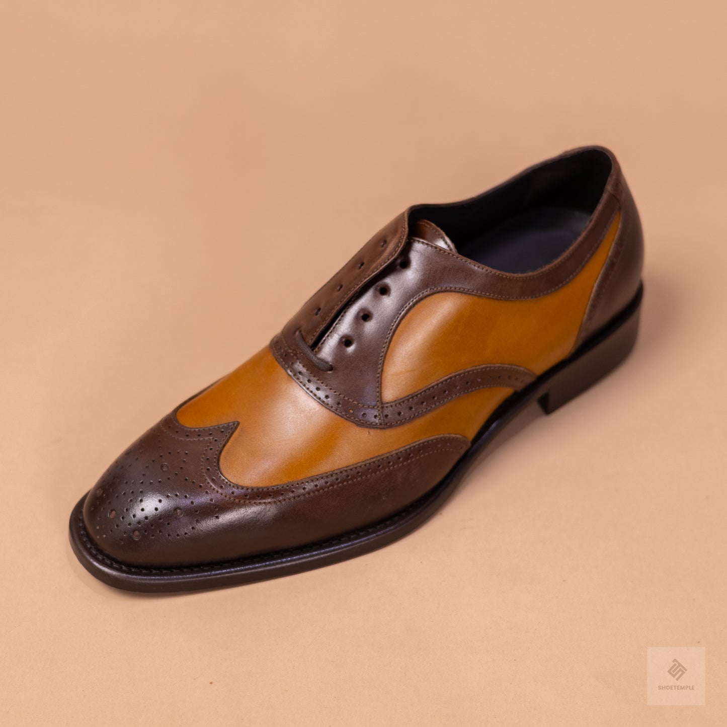 Johnston & Murphy Ellsworth Wingtip Shoes
