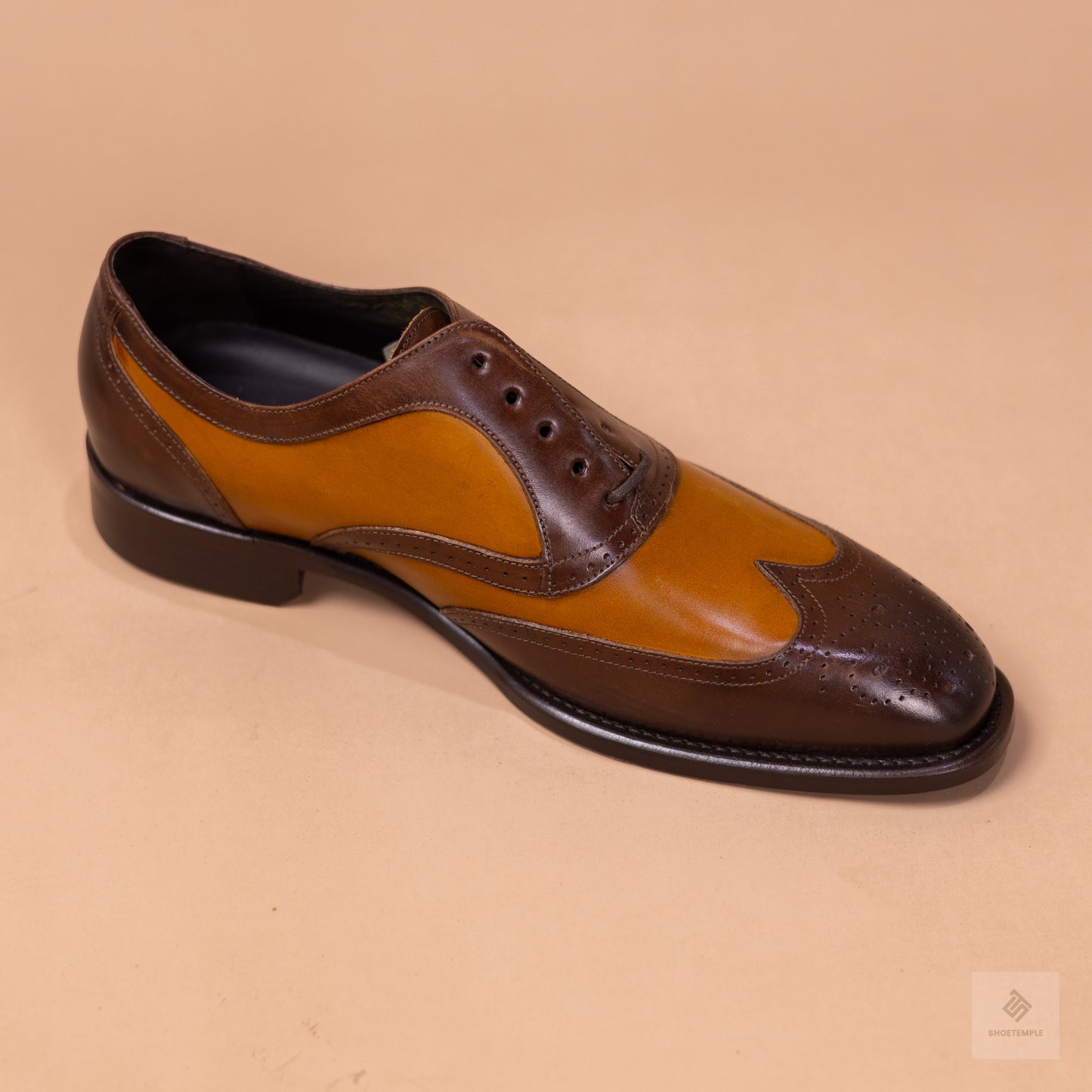 Johnston & Murphy Ellsworth Wingtip Shoes