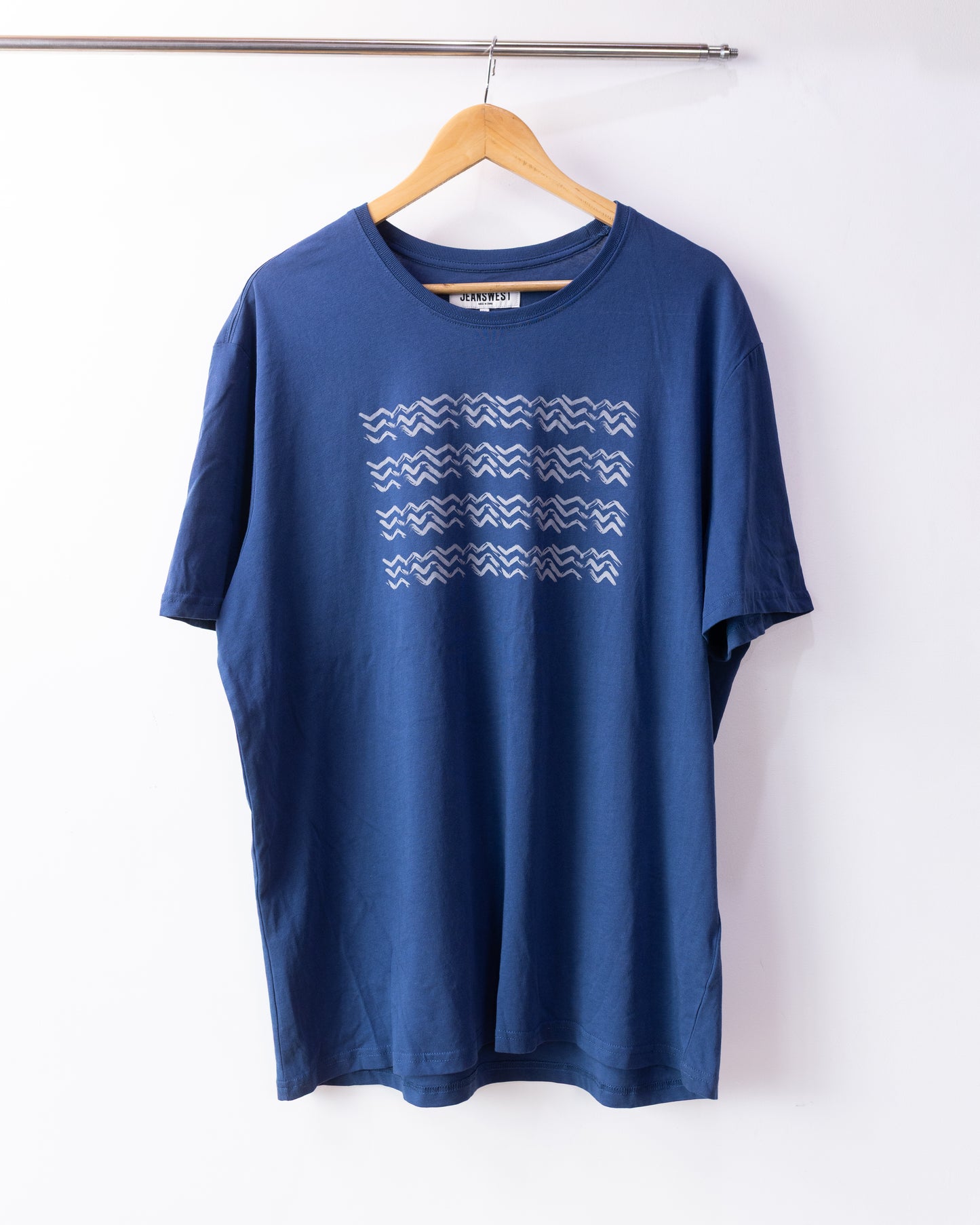 Graphic Tee - Jeanswest