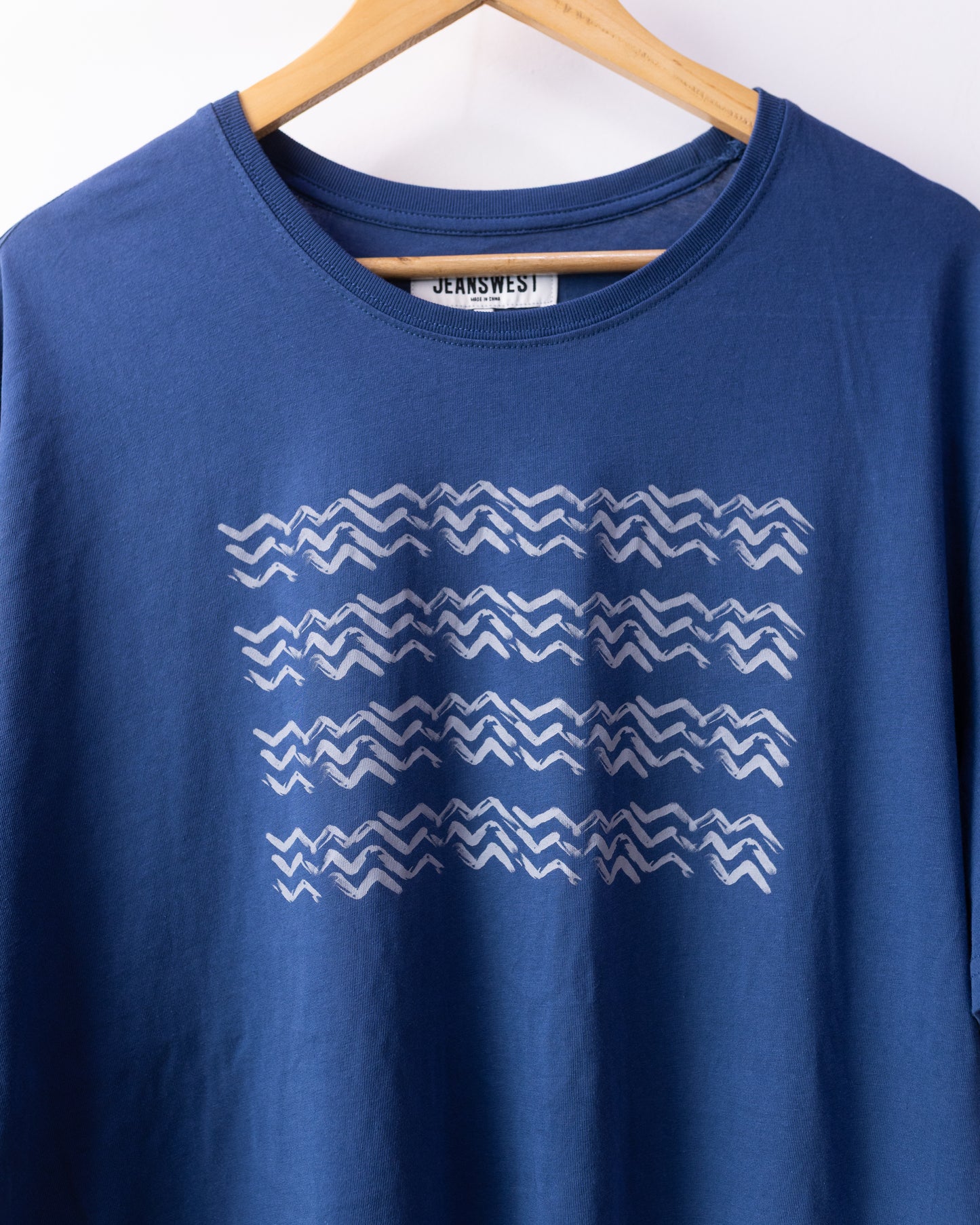 Graphic Tee - Jeanswest