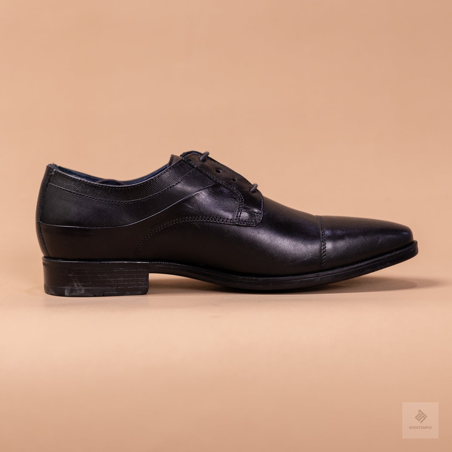Johnston and Murphy Cap Toe Shoes - Black