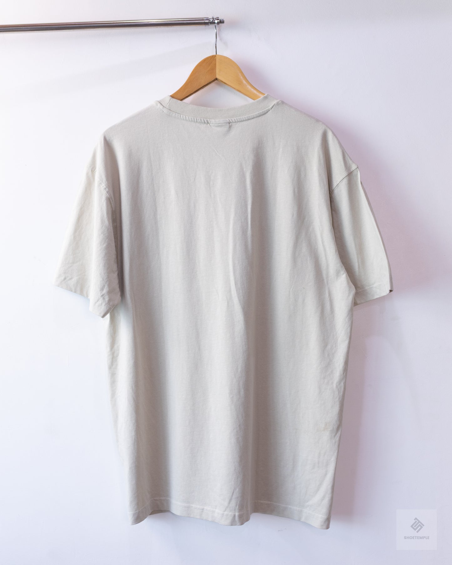 Montan Graphic Tee
