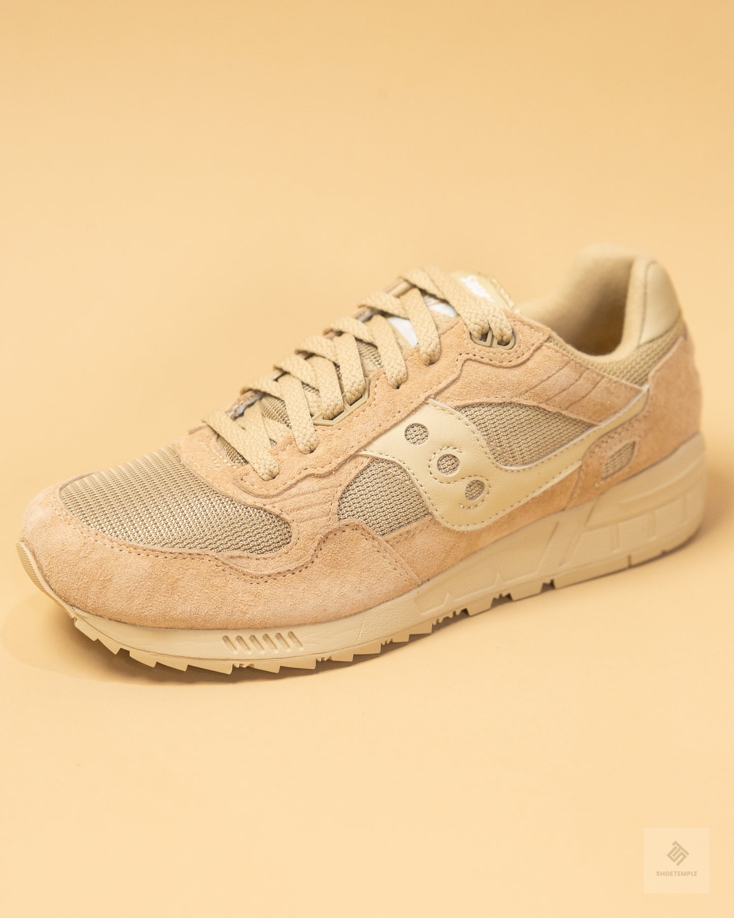 Saucony Shadow 5000 sneakers in the "Sand" beige