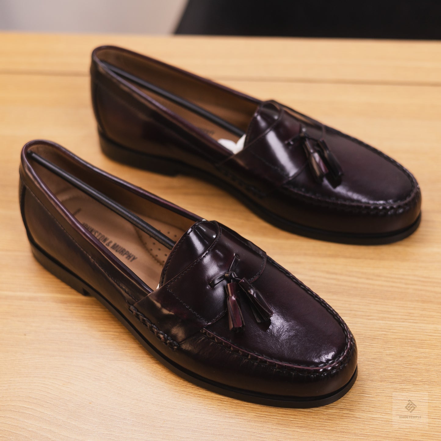 Johnston & Murphy Hayes Tassel Burgundy