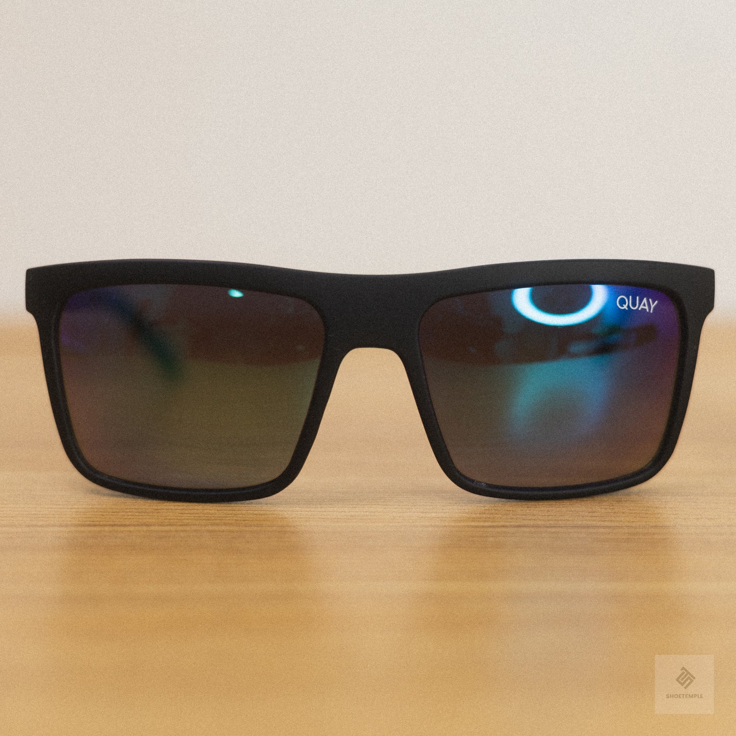 QUAY LET IT RUN Sunglasses
