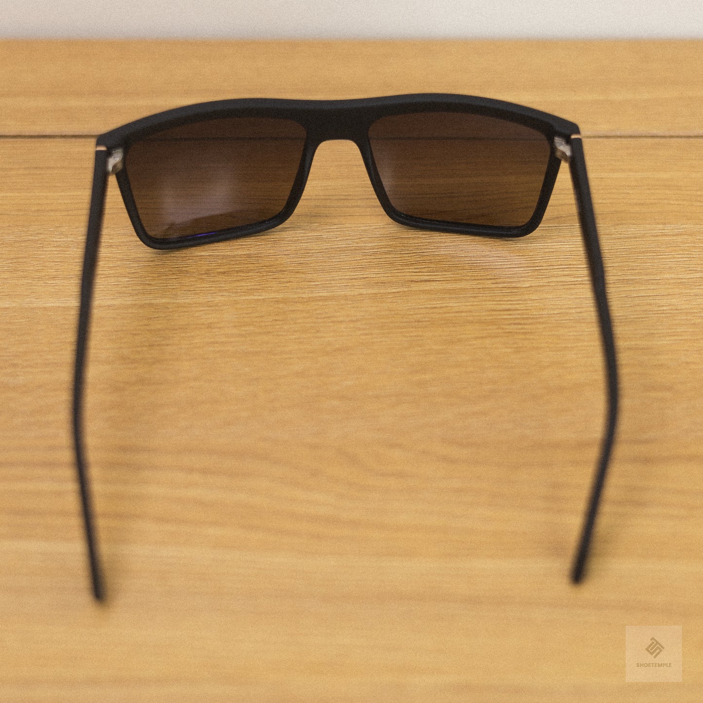 QUAY LET IT RUN Sunglasses