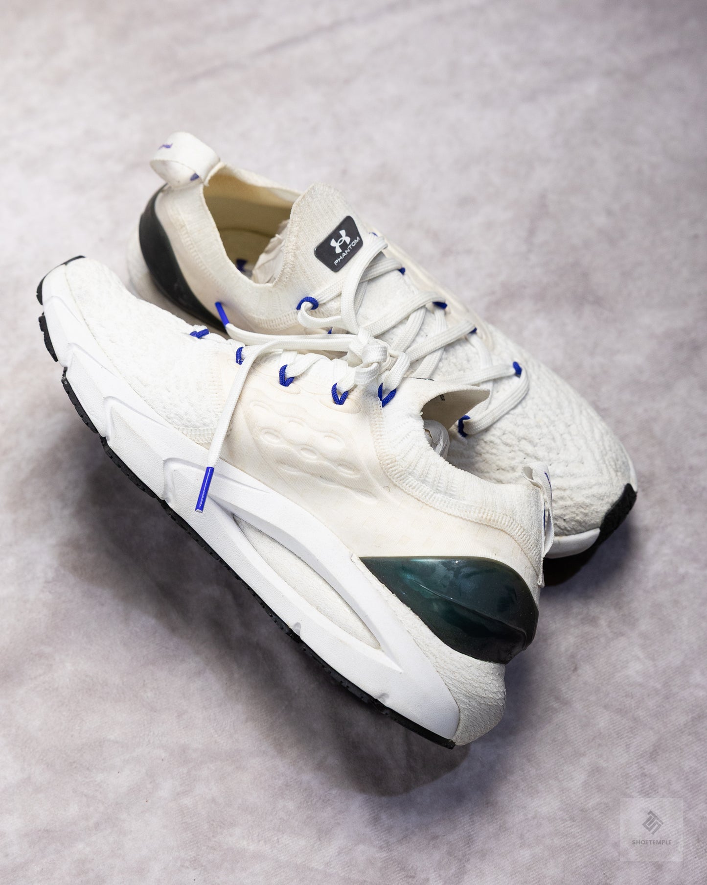 Under Armour HOVR Phantom 2 Sneakers