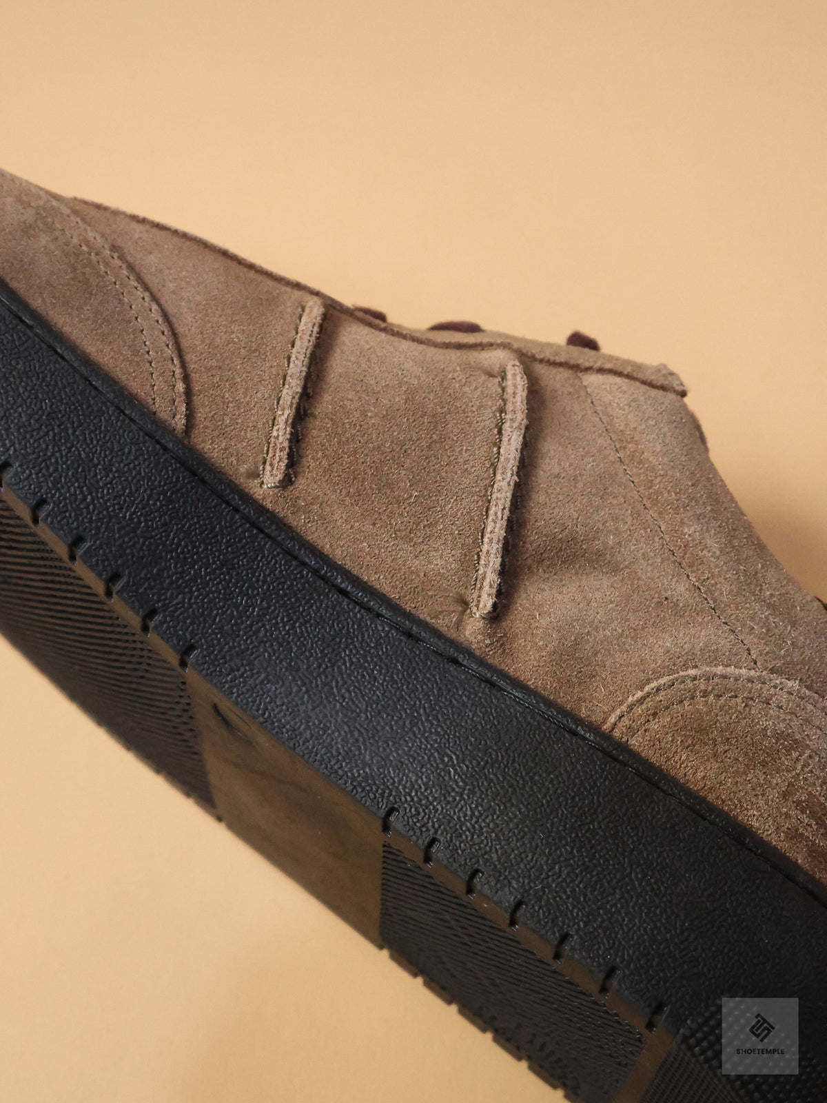 ROAN Beige Suede Sneaker