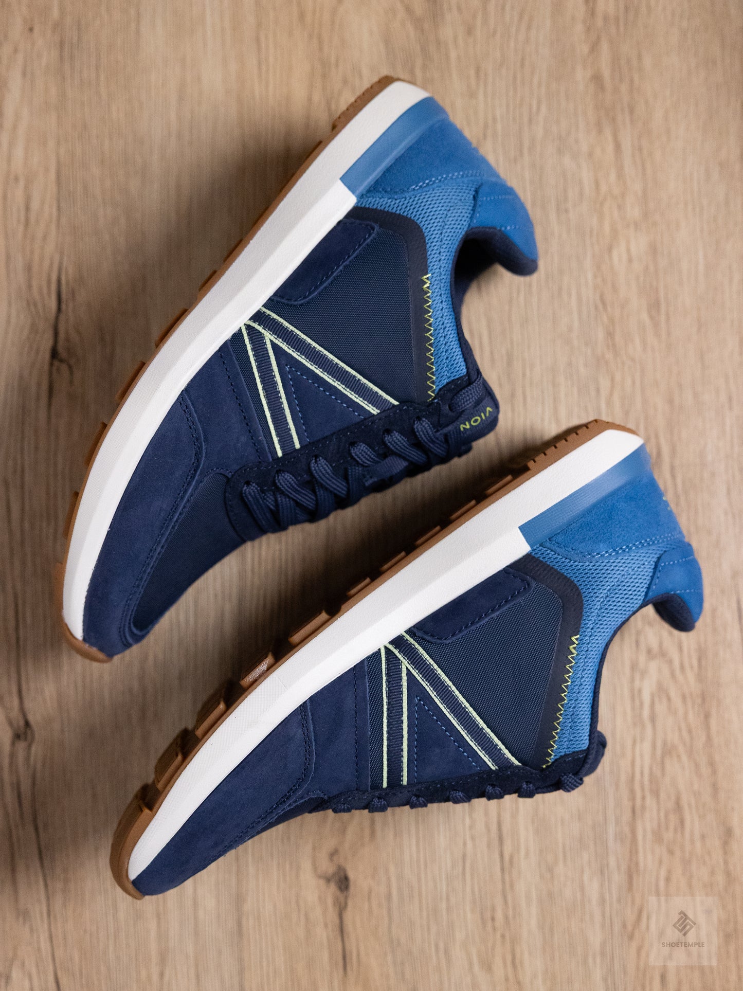 Vionic Sneaker - Blue