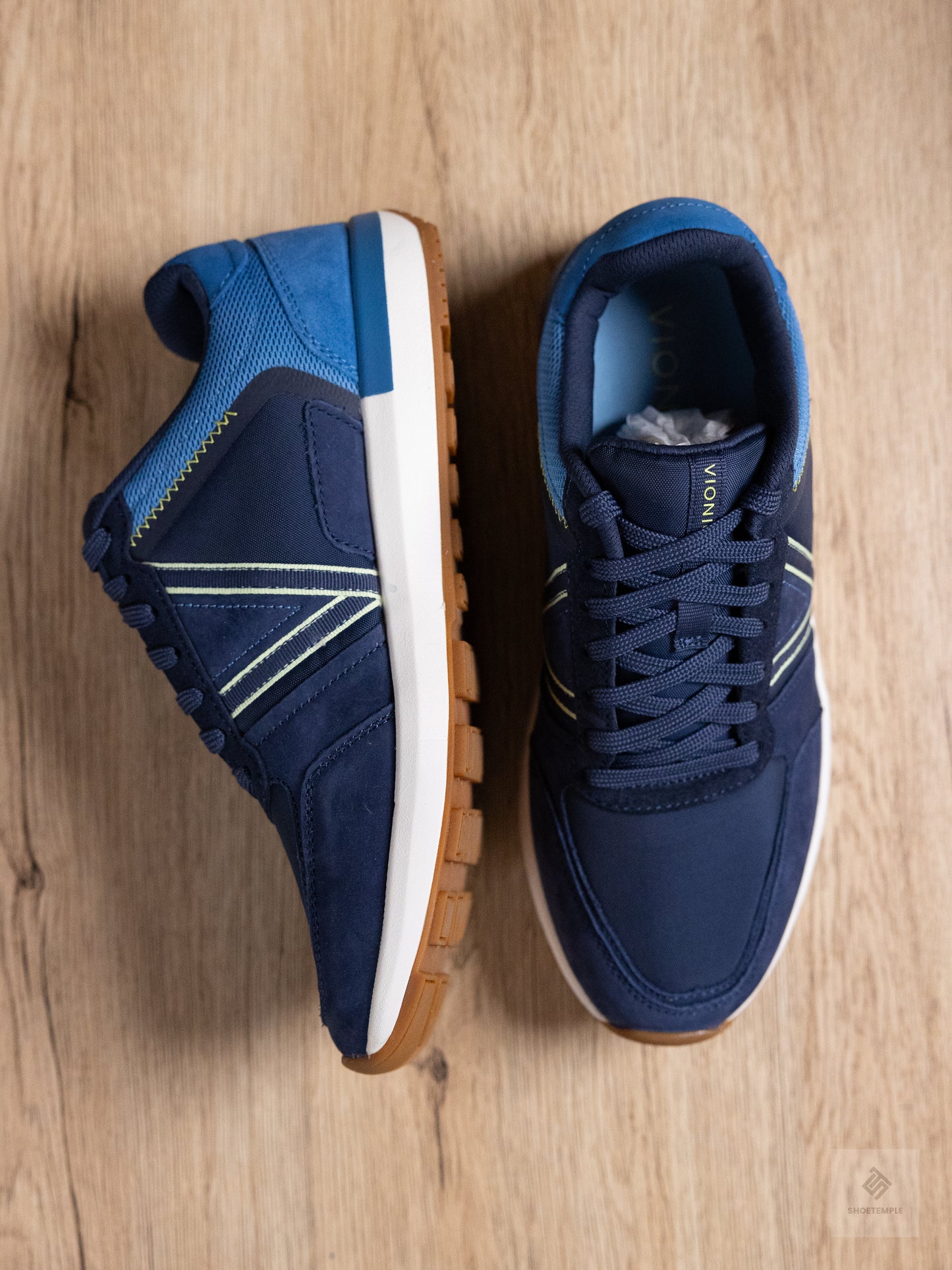 Vionic Sneaker - Blue