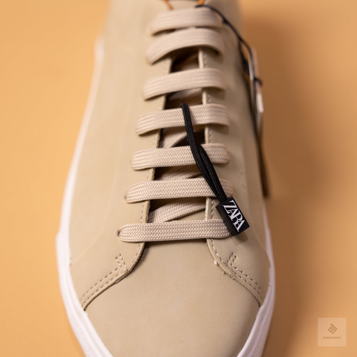 Zara Low Sneaker Cream