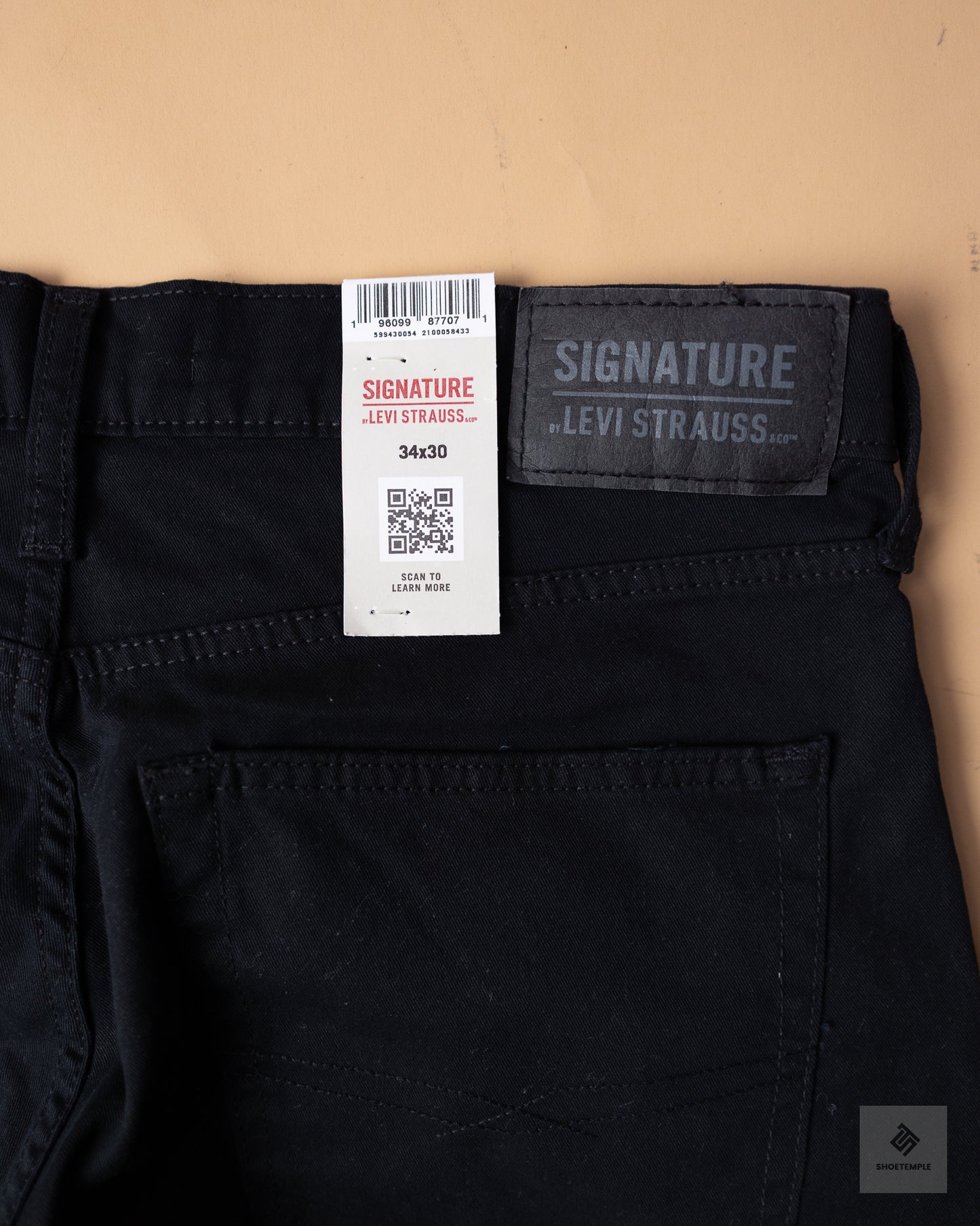 Levi Strauss Signature Athletic Hybrid Chino