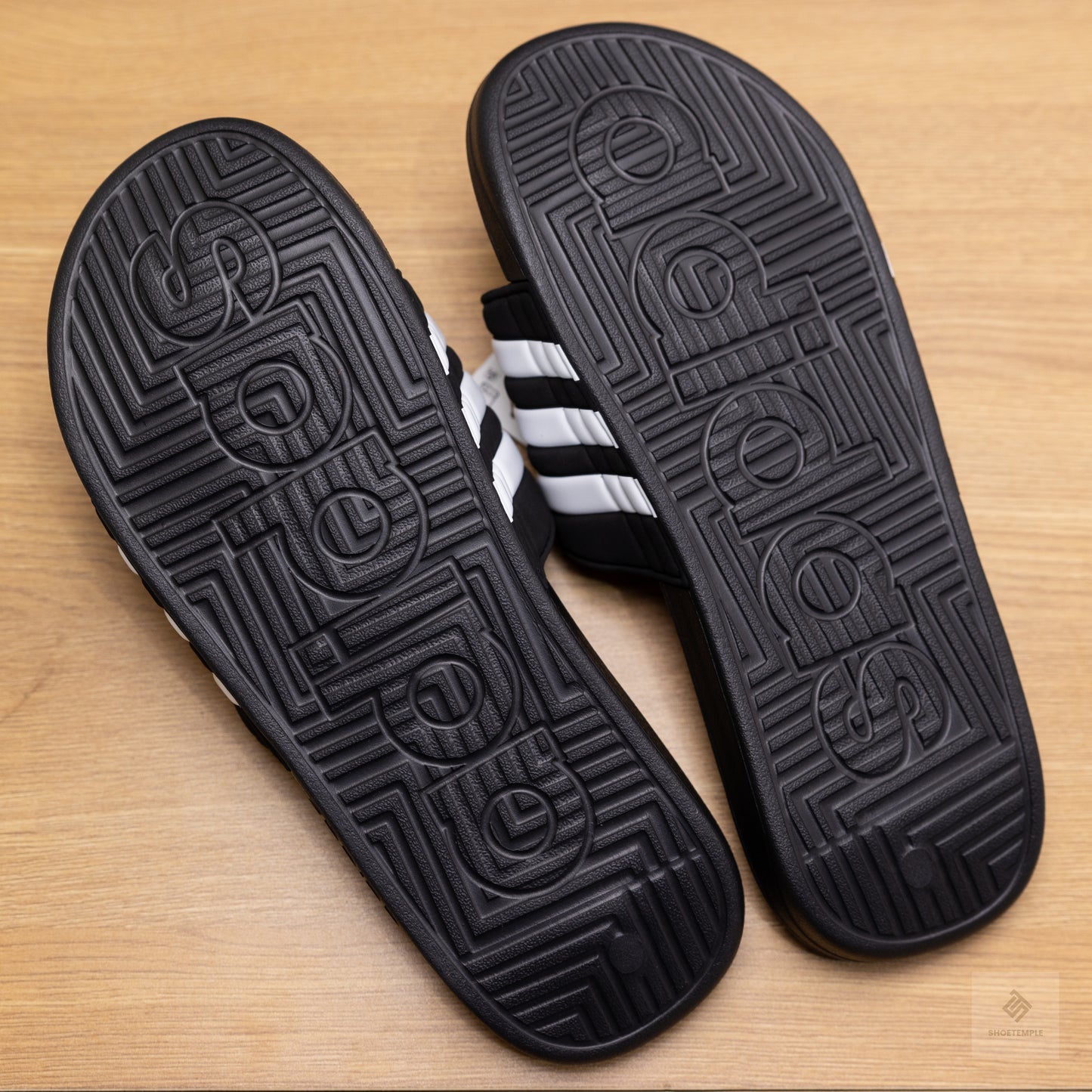 Adidas Adisage Slides