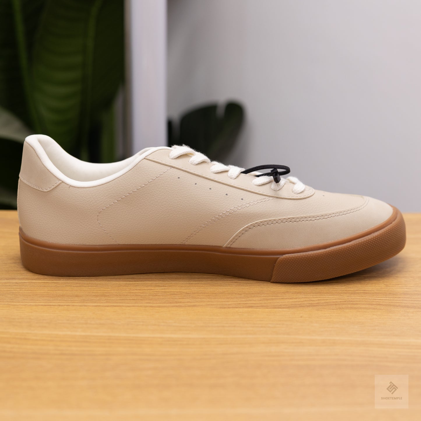 Zara Contrast Sneakers