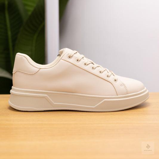 Zara Monochrome Sneaker