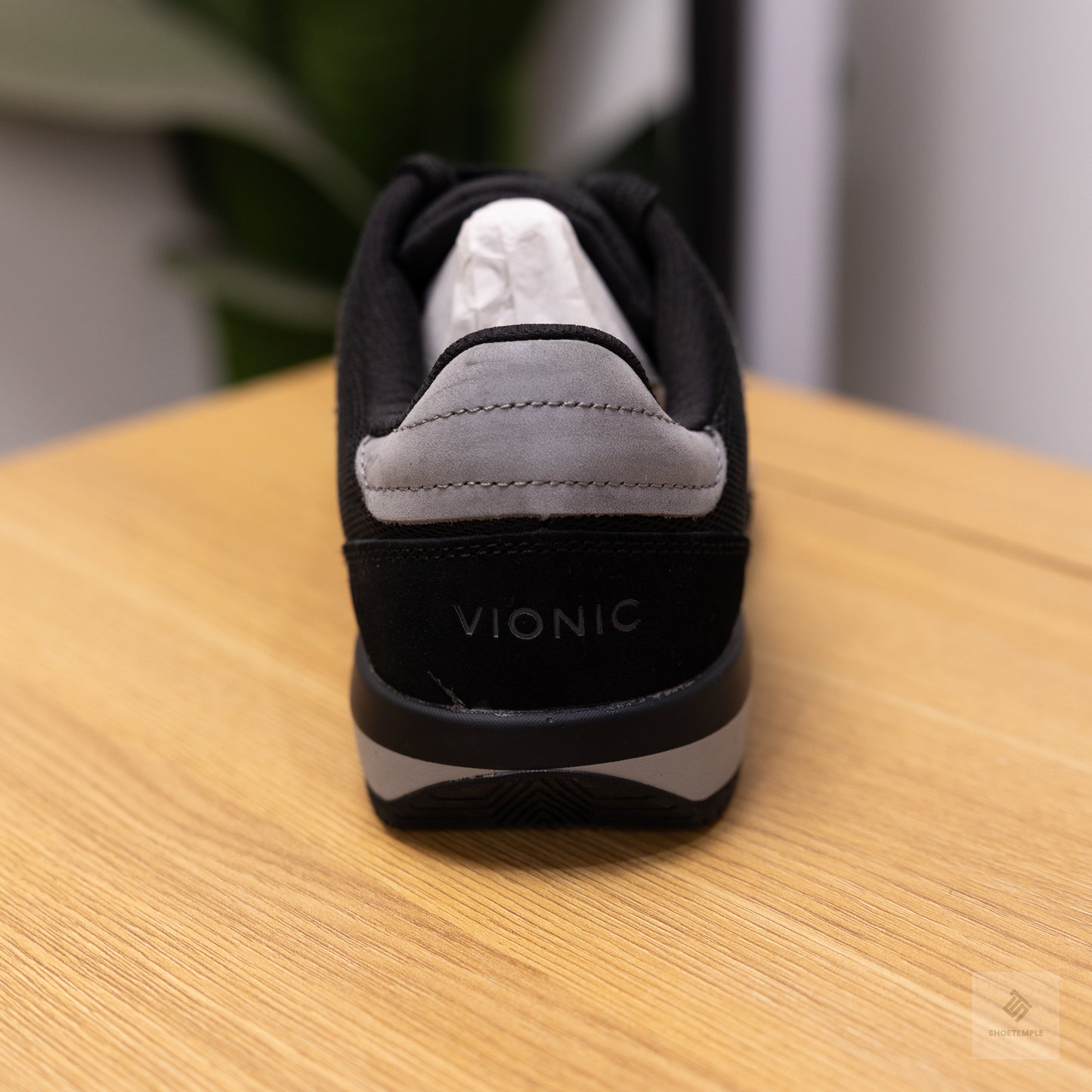 Vionic Bradey Leather Textile Sneaker