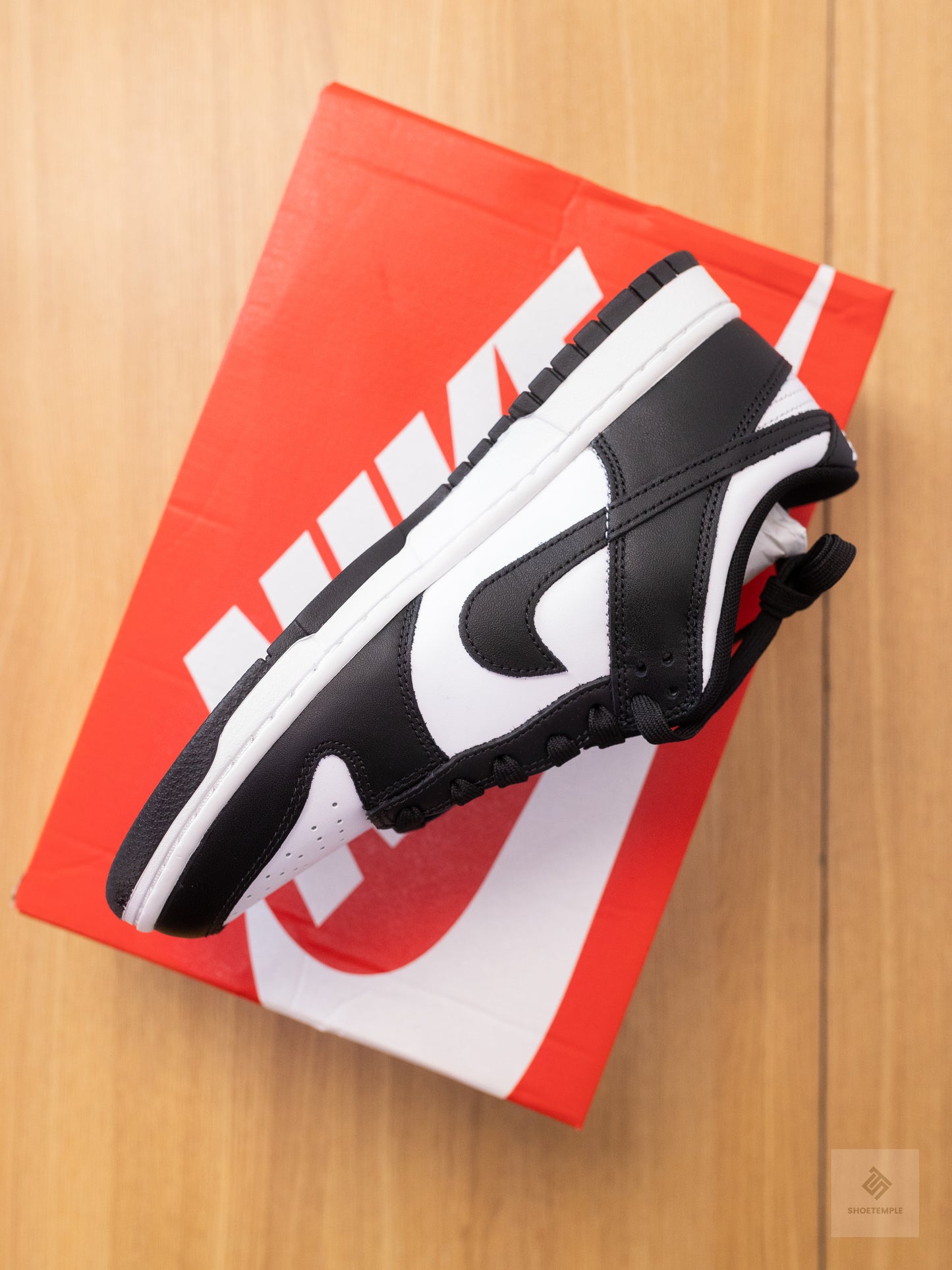 Nike Dunk Low Retro - Panda