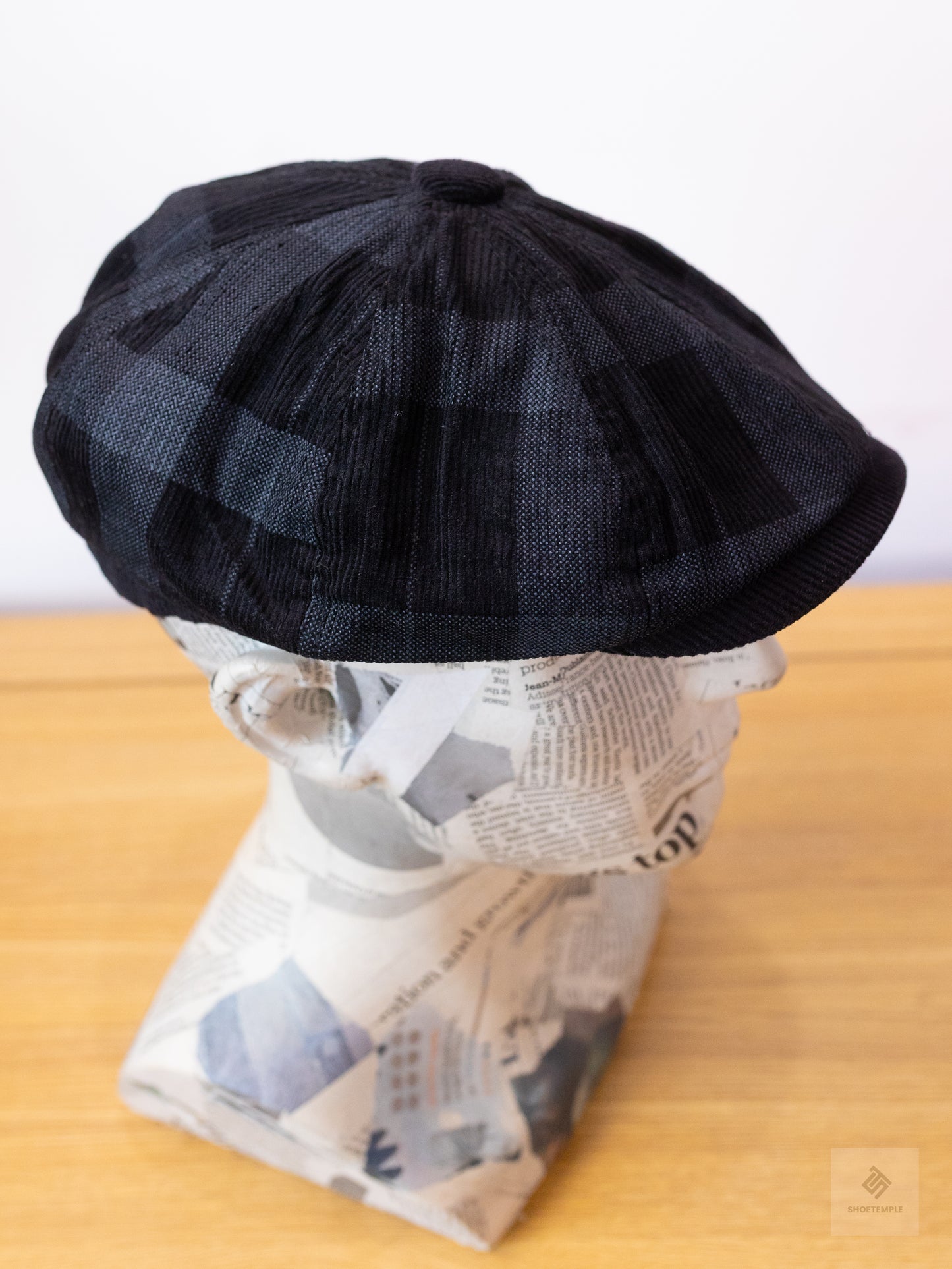 Newsboy Cap (Black Checkered)