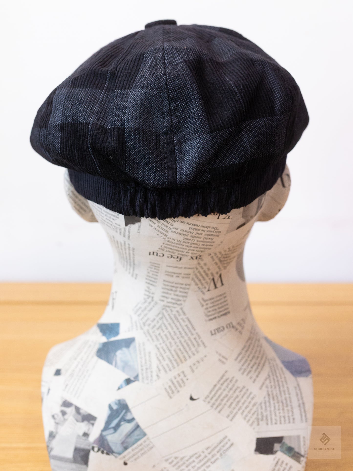 Newsboy Cap (Black Checkered)
