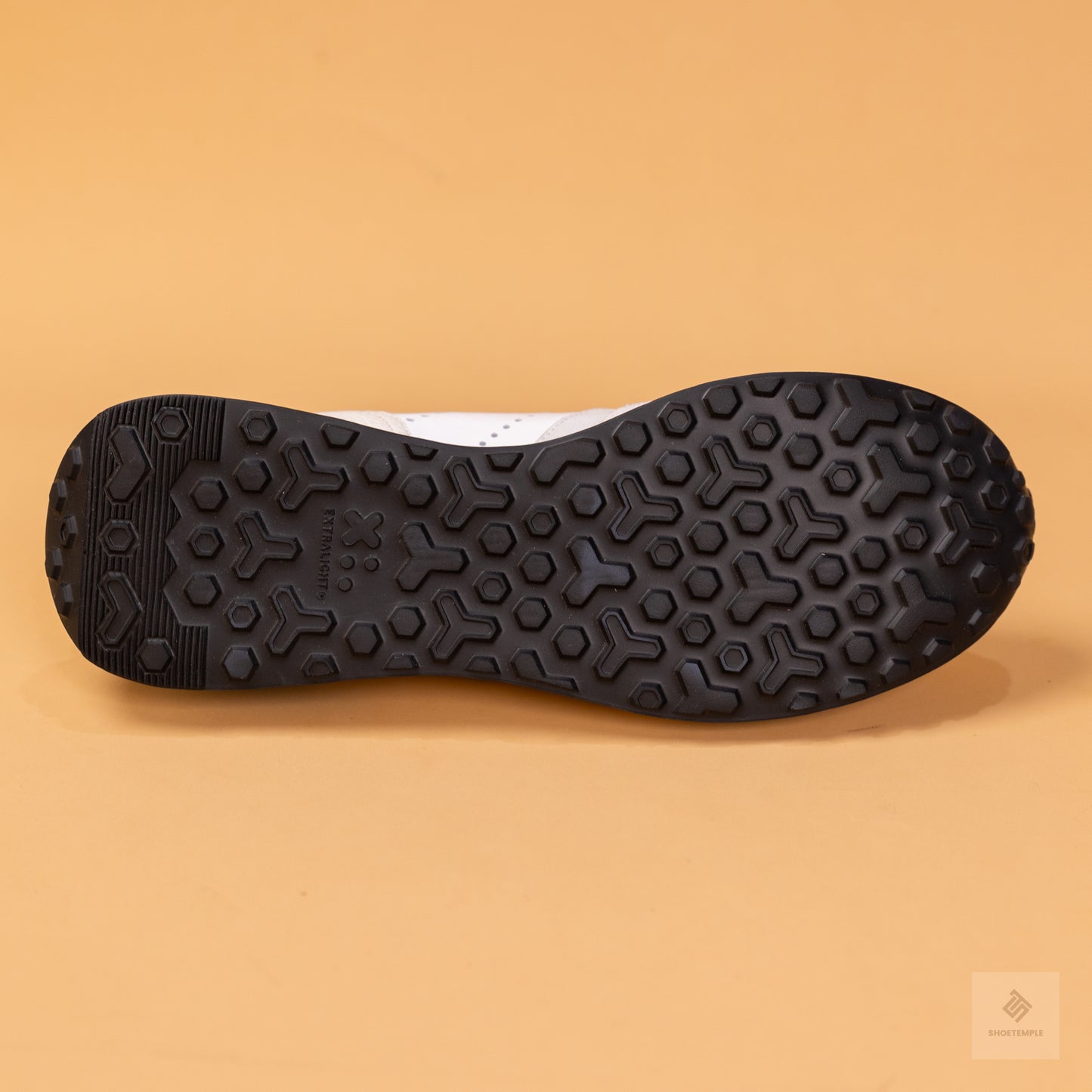 Magnani Sona Leather Sneaker