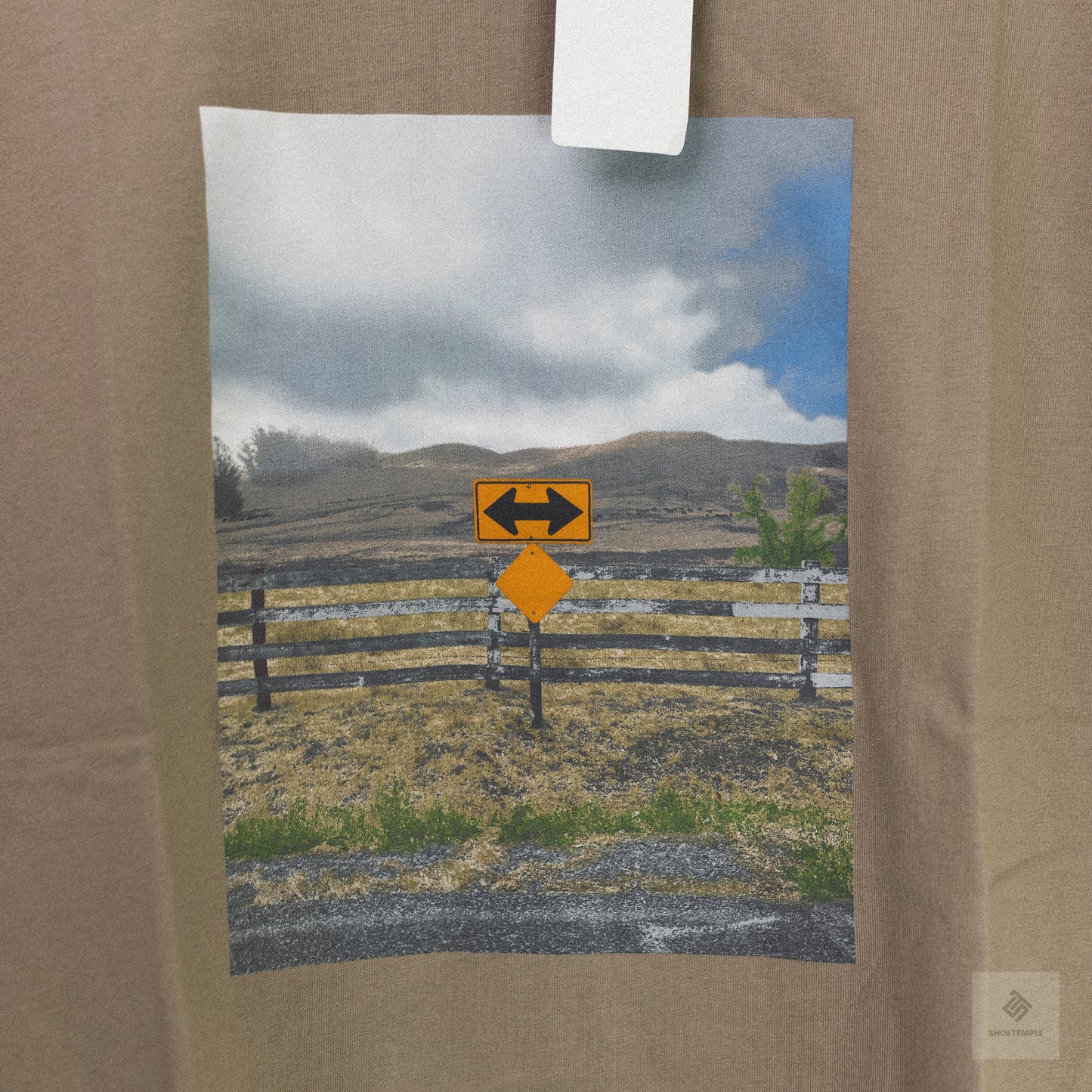 Hills Tee