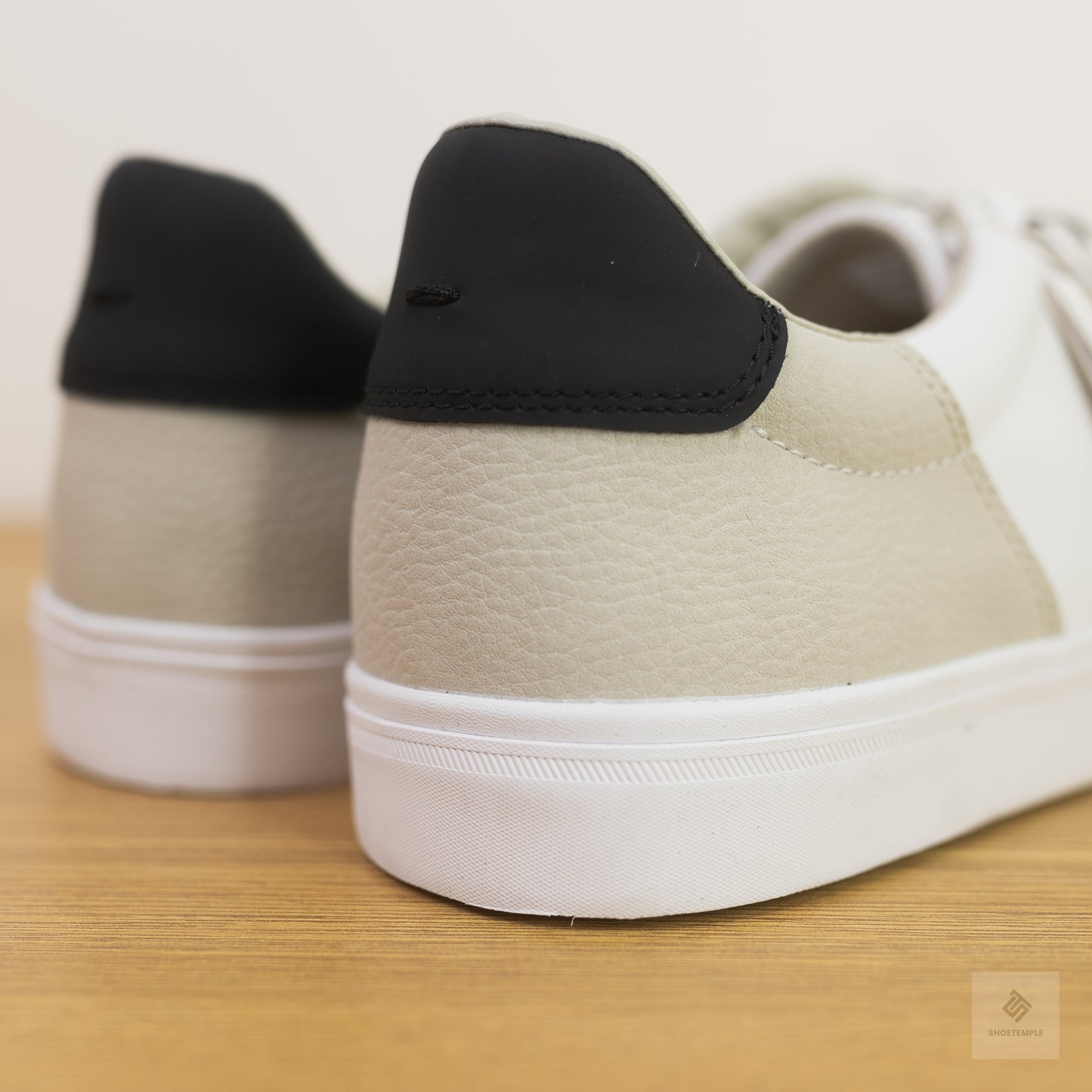Zara White Low Sneakers
