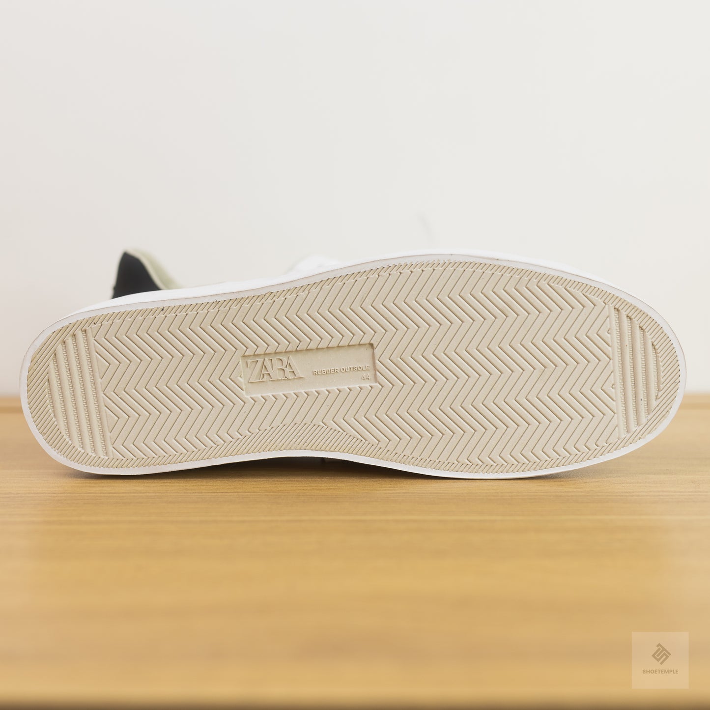 Zara White Low Sneakers