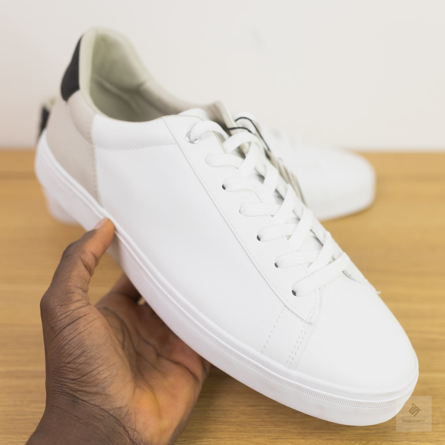 Zara White Low Sneakers