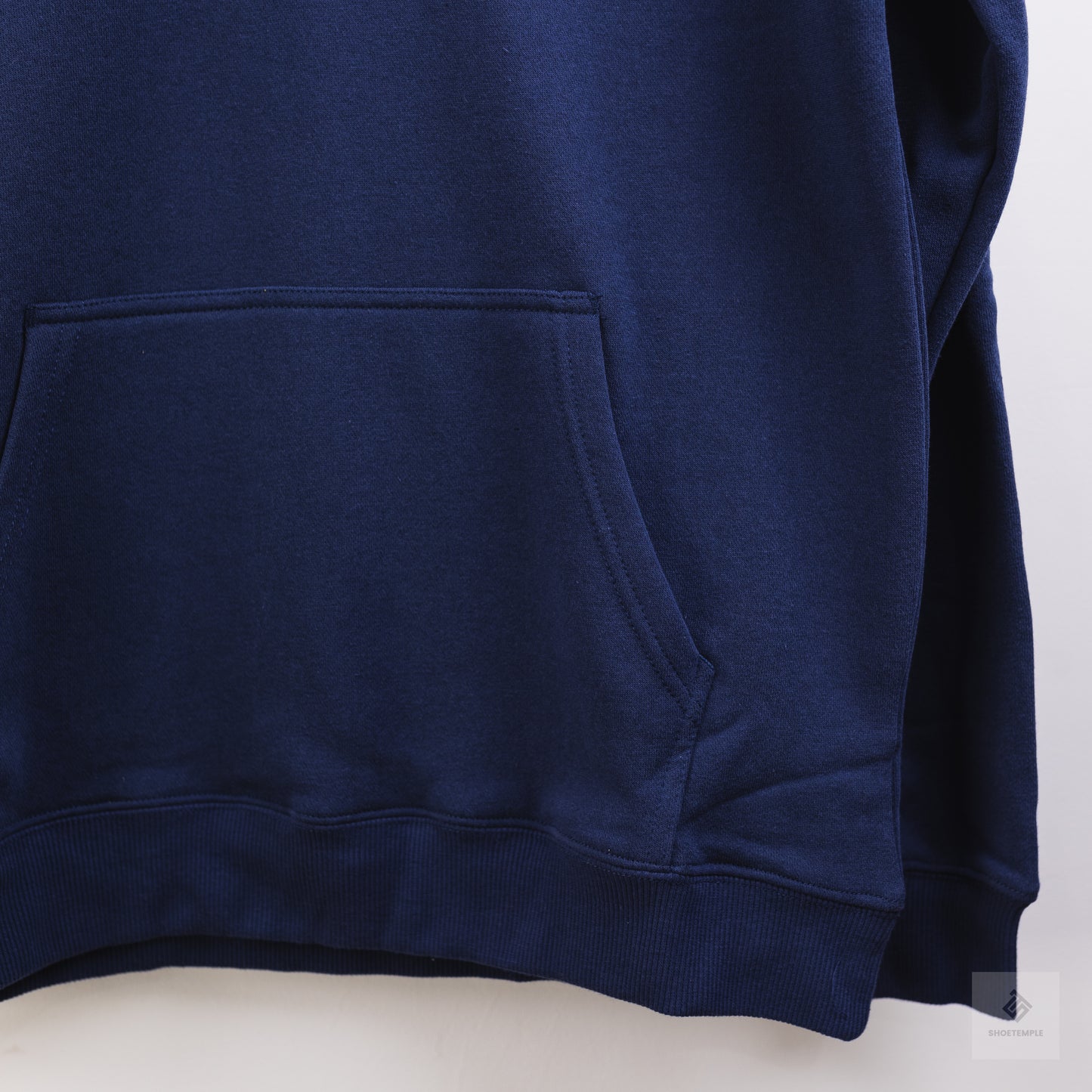 Graphic Fleece Pullover - Colour Indigo/Lincoln District