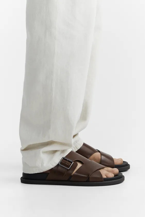 Zara Crossover buckled sandals Brown