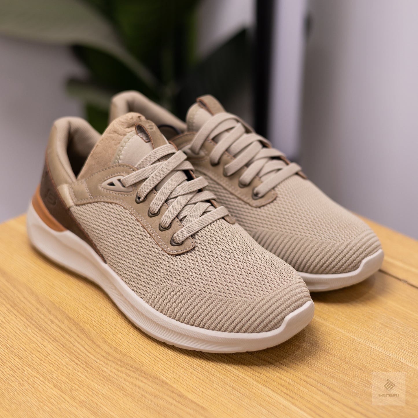 Skechers Knitted Sneaker