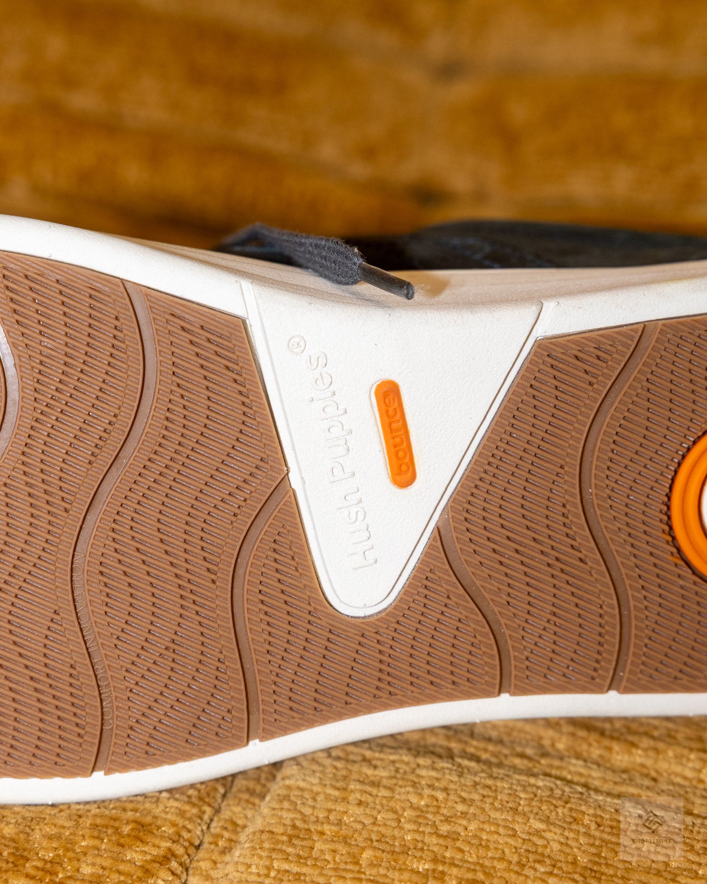 Hush Puppies Gravity sneakers in navy