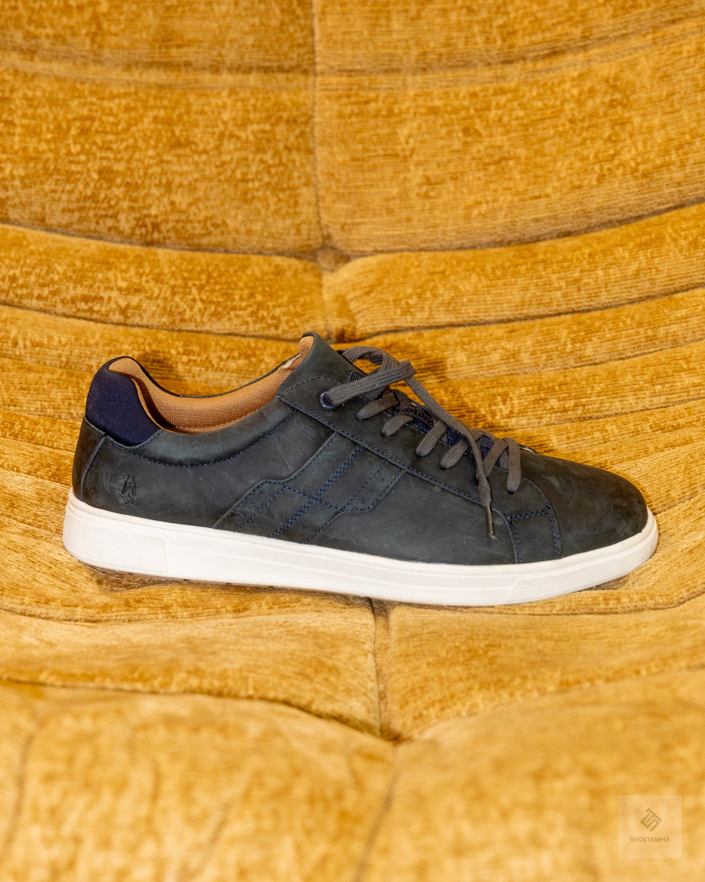 Hush Puppies Gravity sneakers in navy
