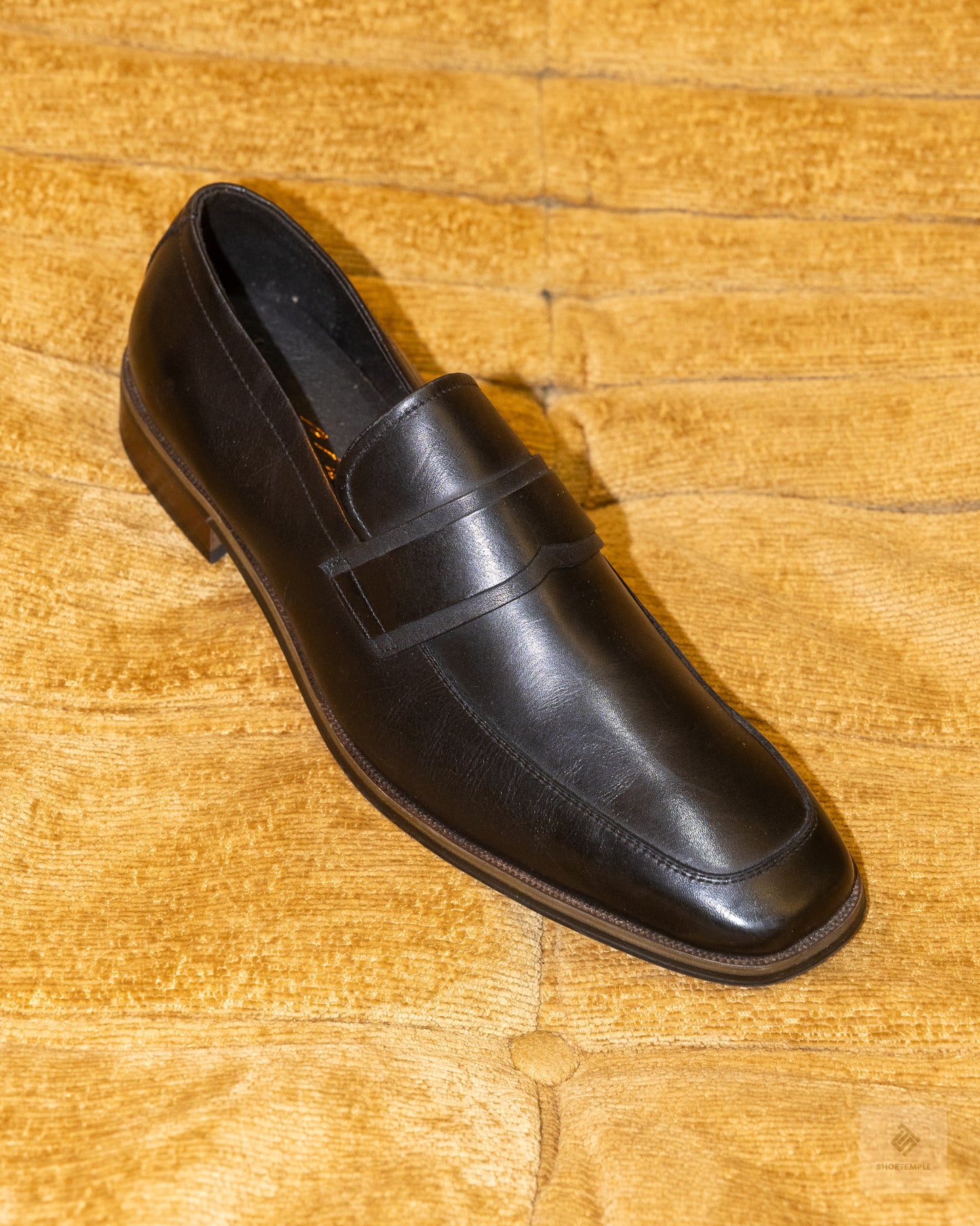 Peter James Jessi Dress Penny Loafer