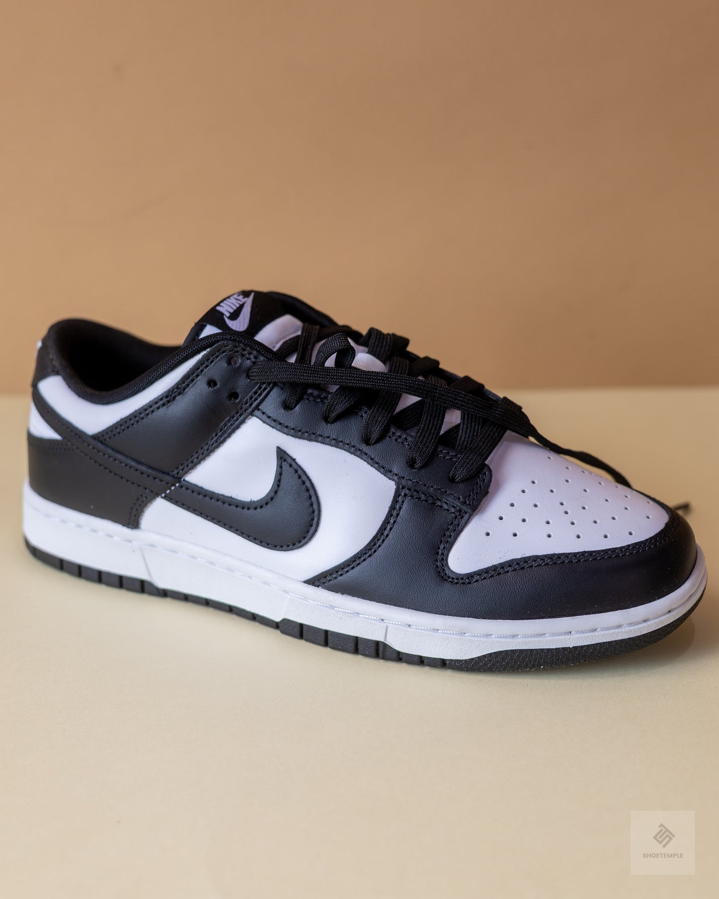 Nike Dunk Low Retro - Panda