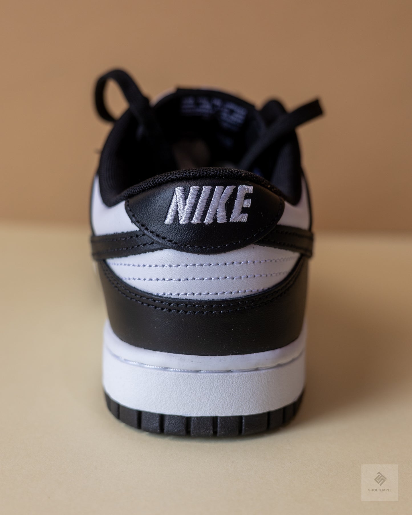 Nike Dunk Low Retro - Panda