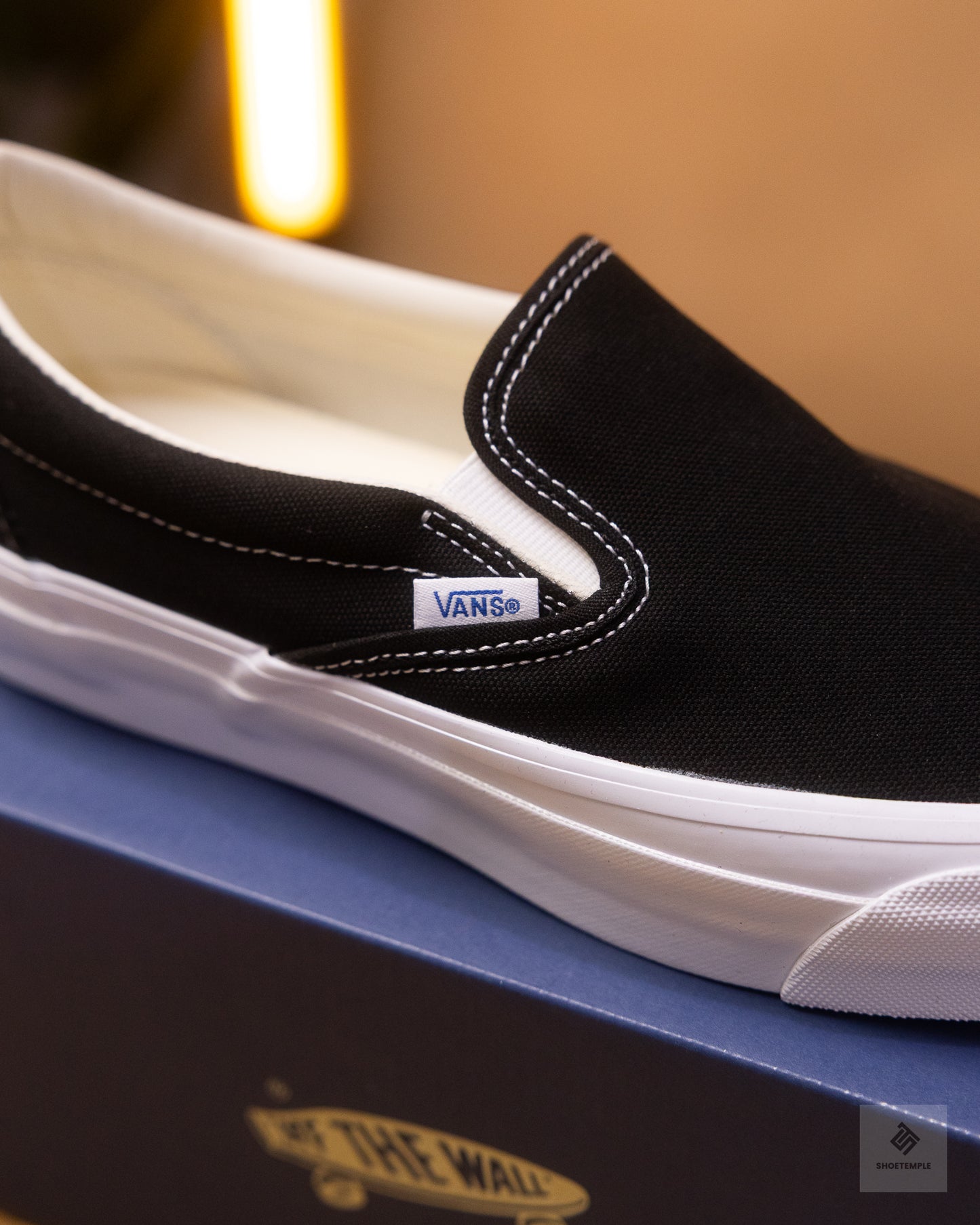 Vans Premium Slip-On Reissue 98 LX in black and white
