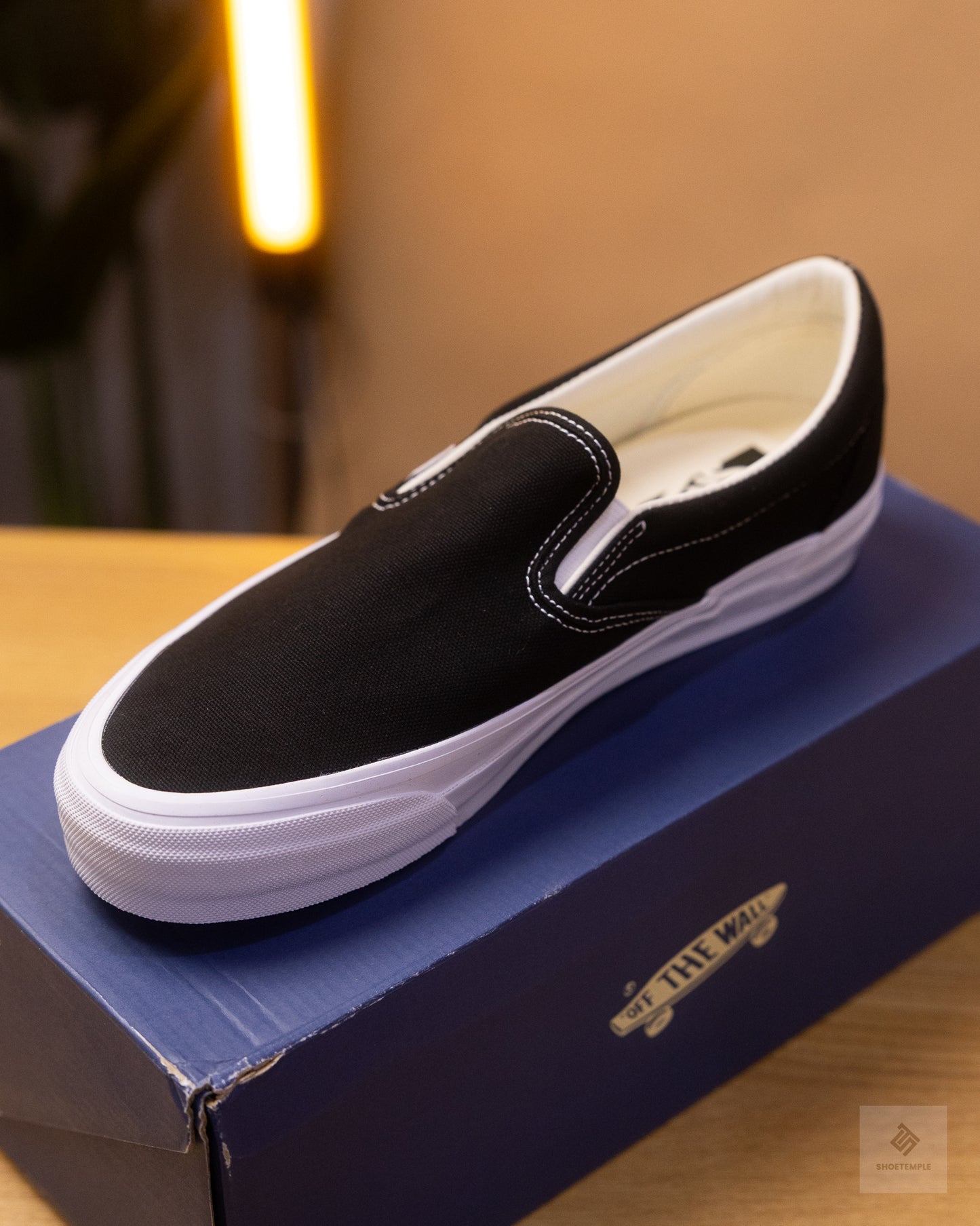 Vans Premium Slip-On Reissue 98 LX in black and white