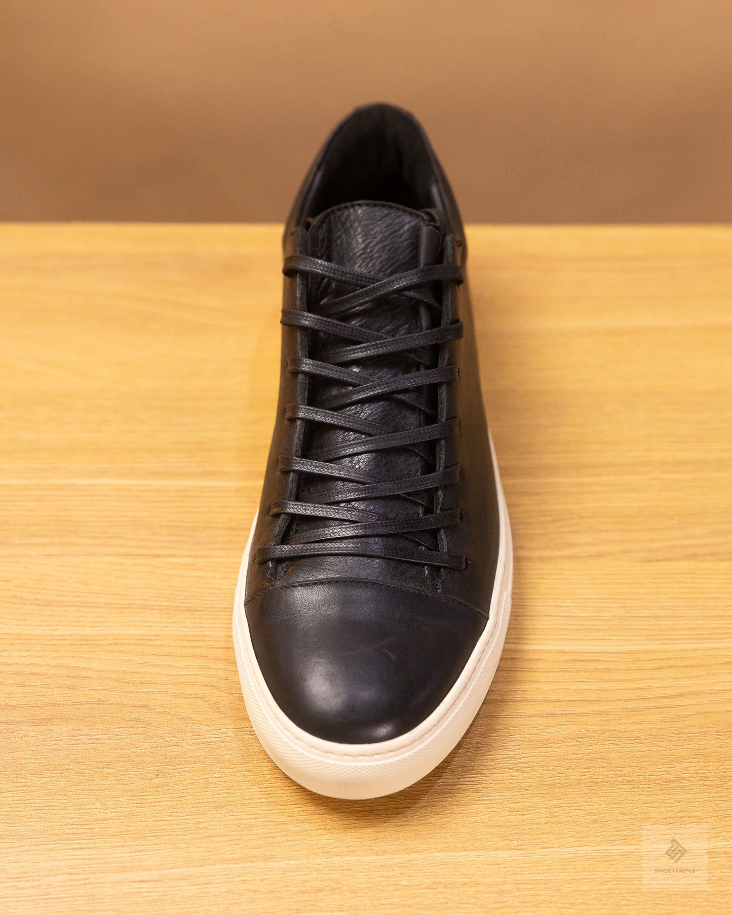 John Varvatos Reed Leather Low-Top Sneakers Black