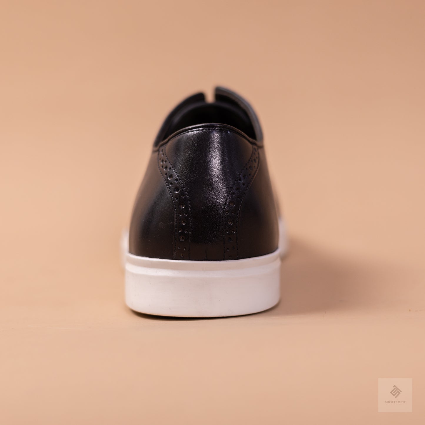 Johnston & Murphy Leather Sneaker