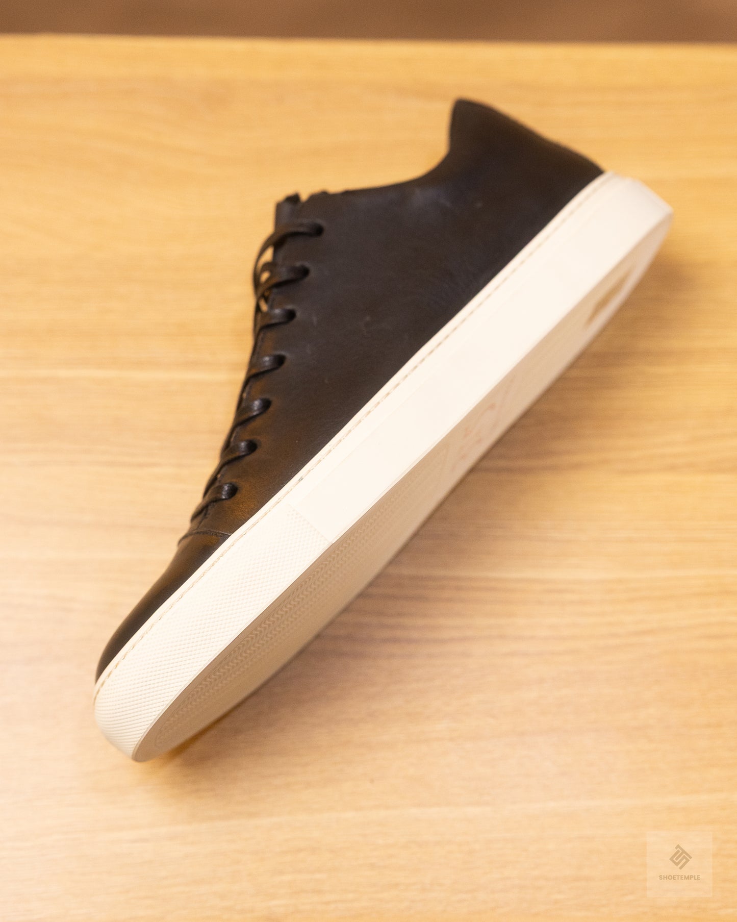 John Varvatos Reed Leather Low-Top Sneakers Black