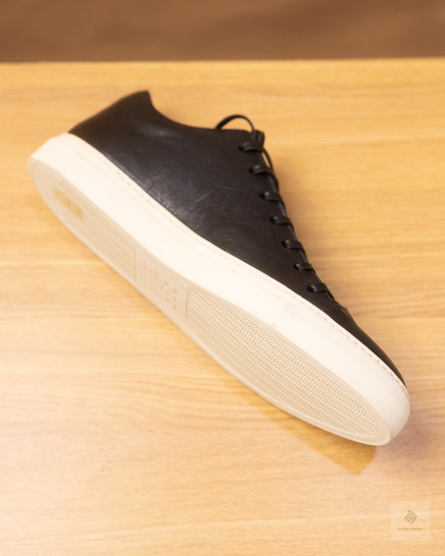 John Varvatos Reed Leather Low-Top Sneakers Black
