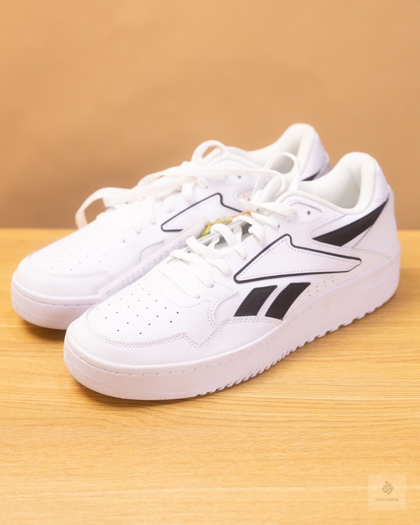 Reebok ATR Chill sneakers