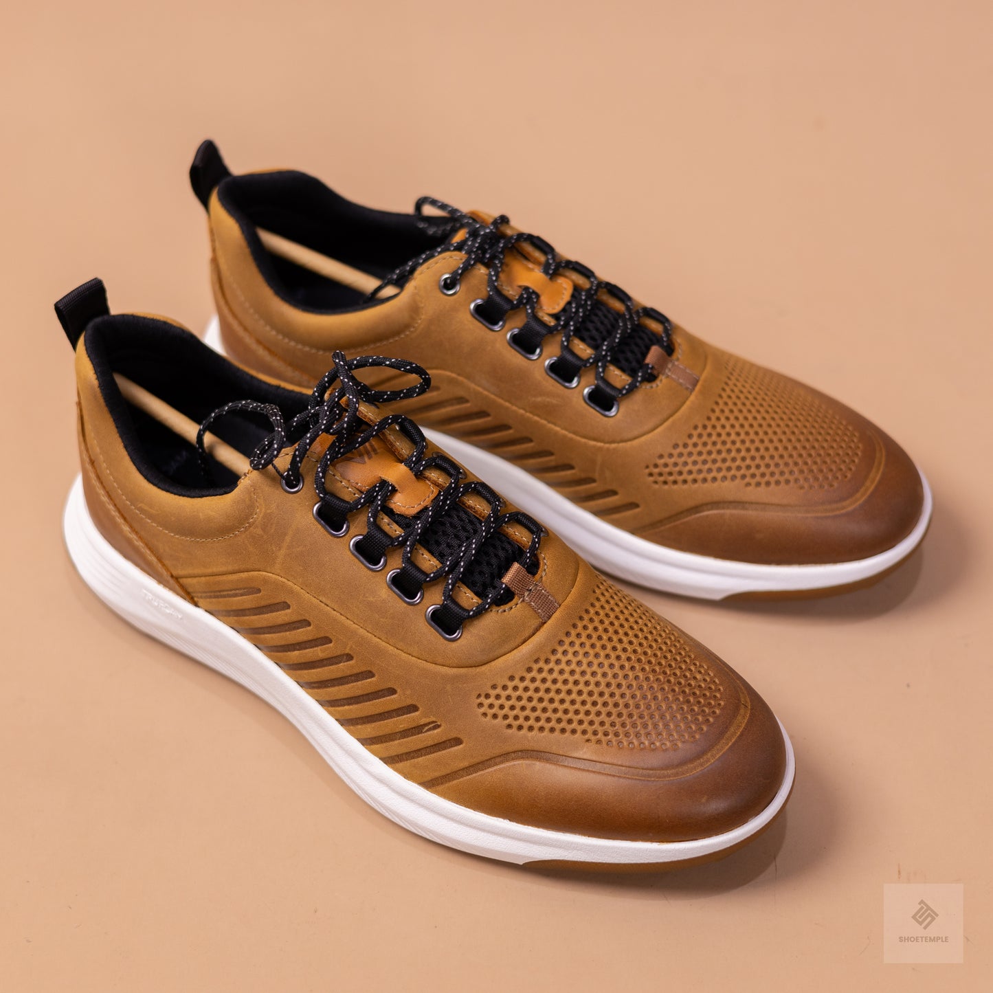 Johnston & Murphy Amherst Gl1 Luxe Hybrid Sneaker