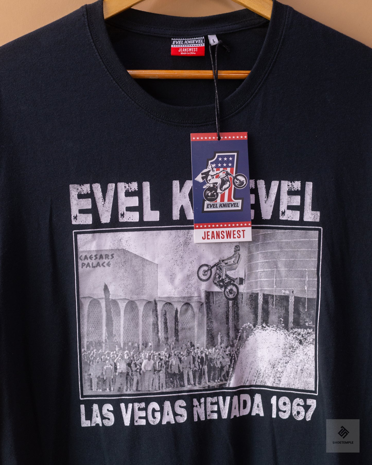 Jeanswest Graphic T-Shirt