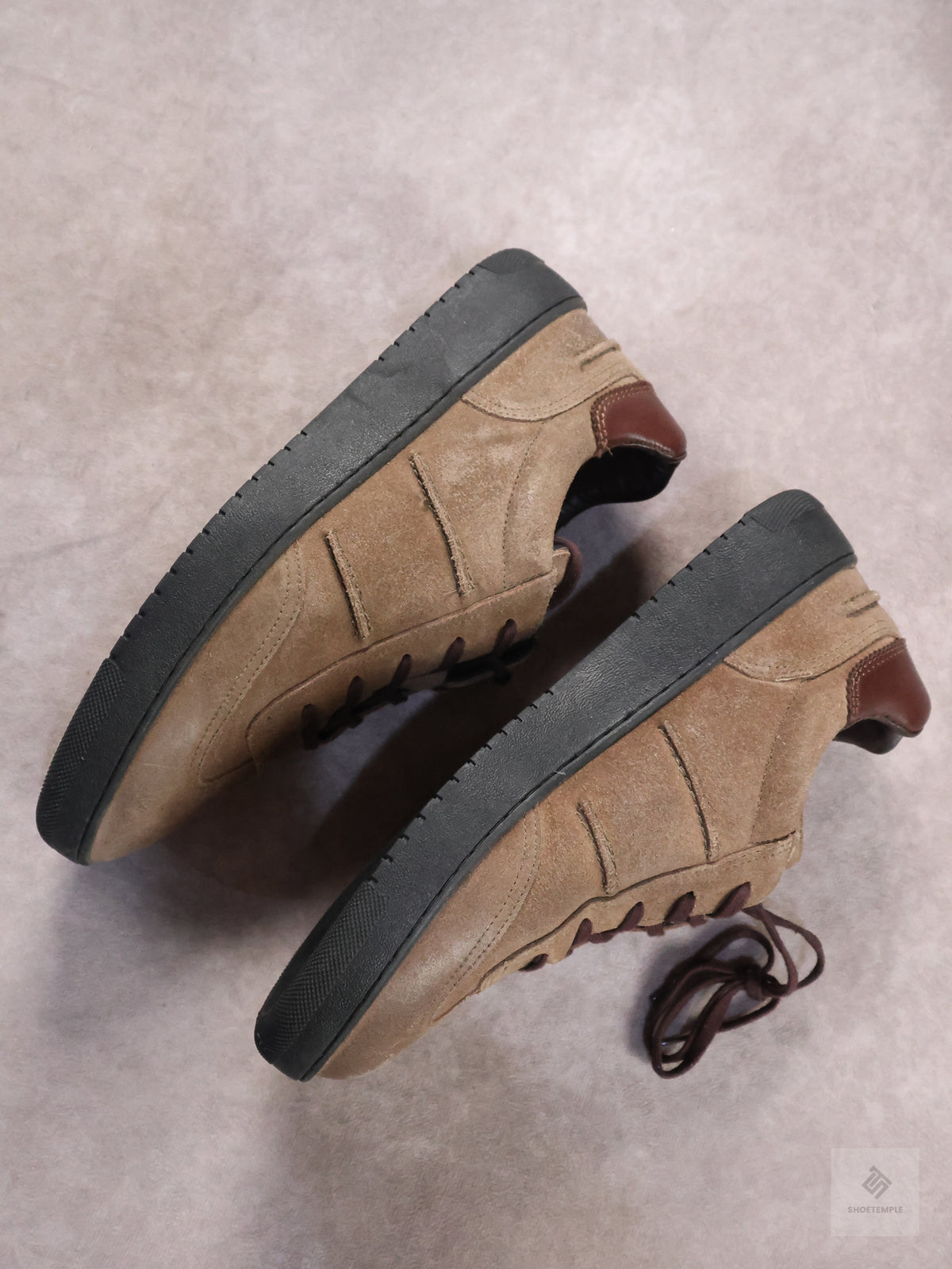 ROAN Beige Suede Sneaker