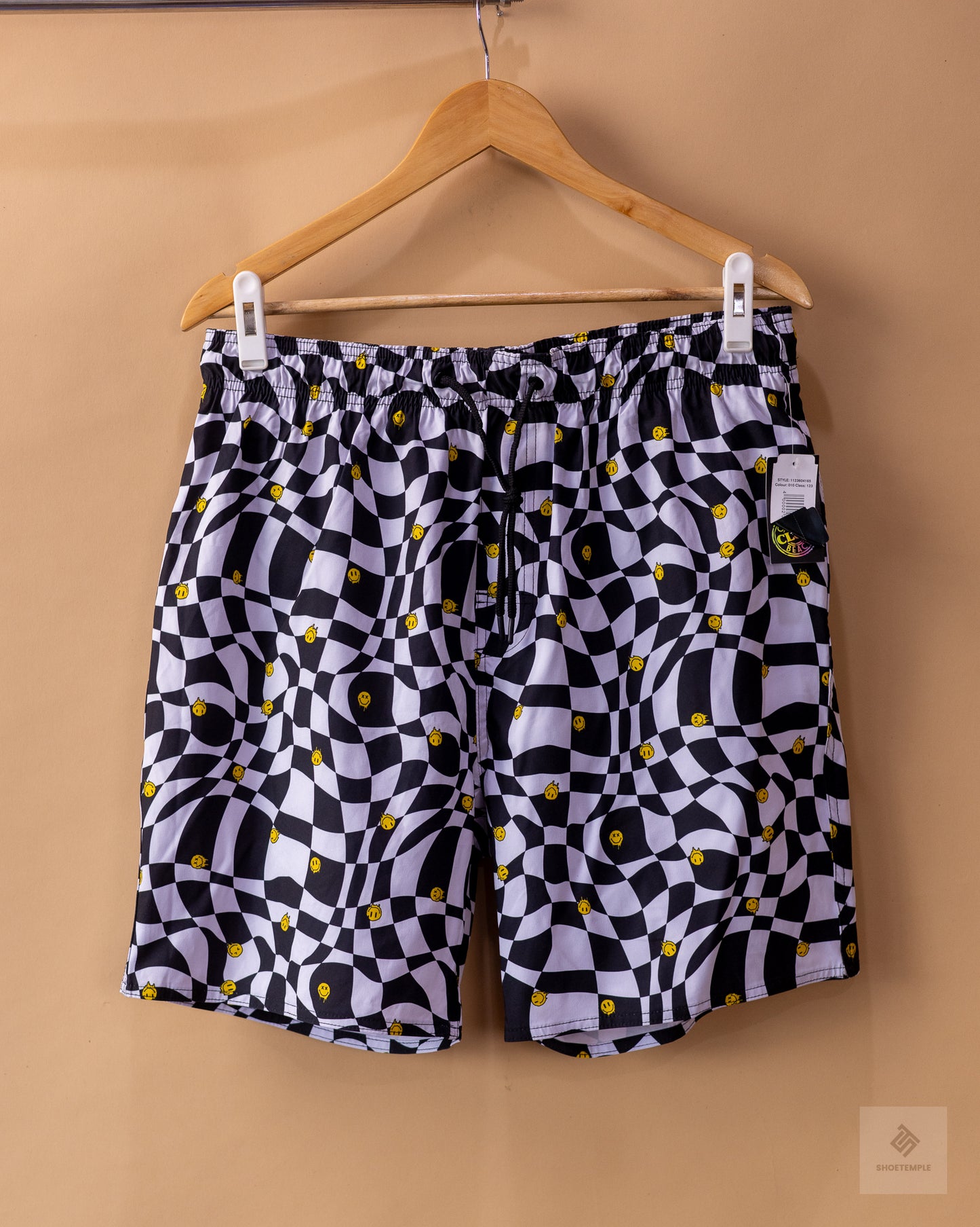 Warehouse pattern shorts