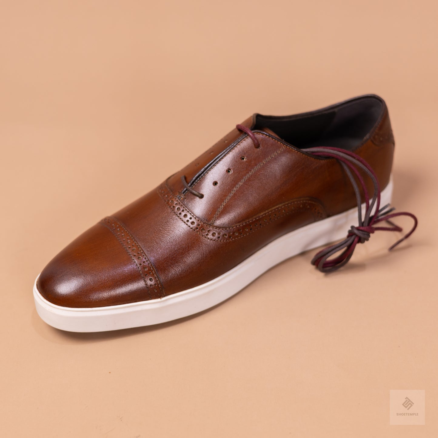 Johnston & Murphy Leather Sneaker